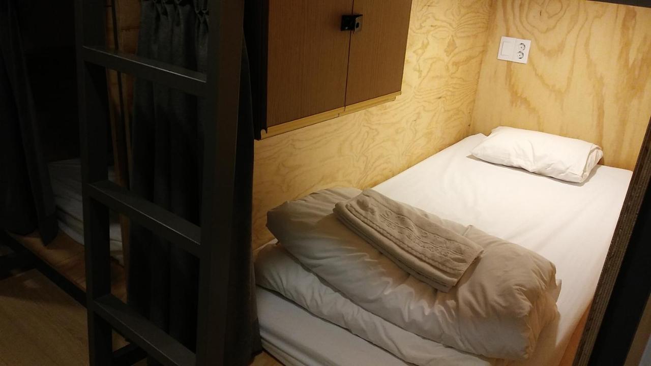 Bed 6-Bed Female Dormitory Room