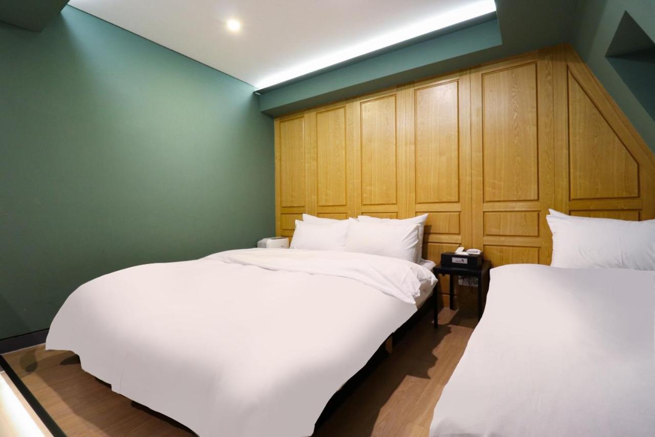 Suite Twin Room