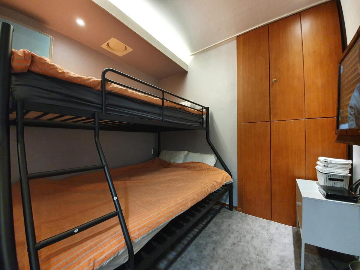 Economy Triple Room,1190867602:JPEG