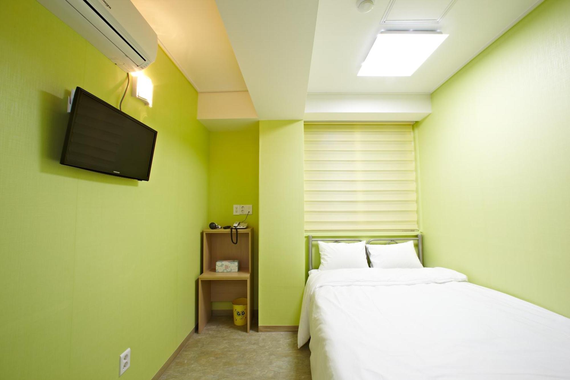 Double Room,1214057518:JPEG