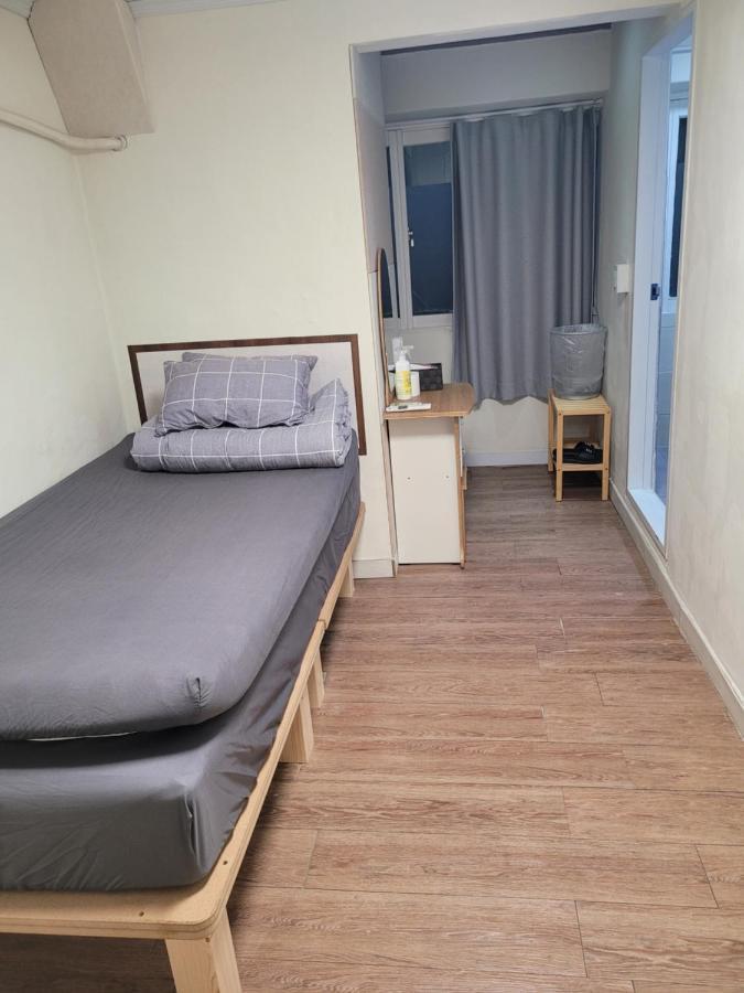 Single Room Private Bathroom