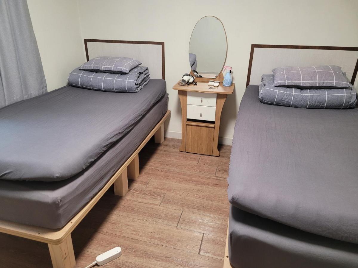 Twin Room Private Bathroom