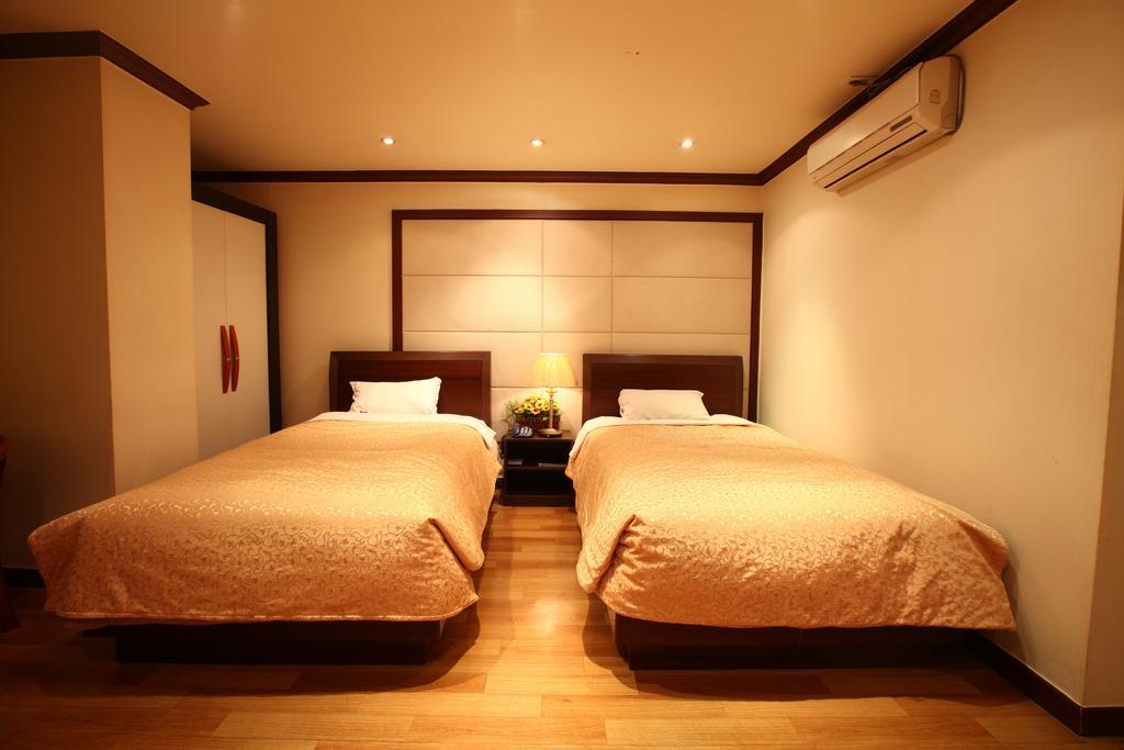 Standard Twin Room,772648057:JPEG