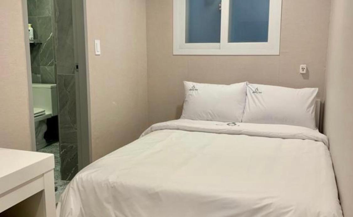 Double Room,1267632034:JPEG