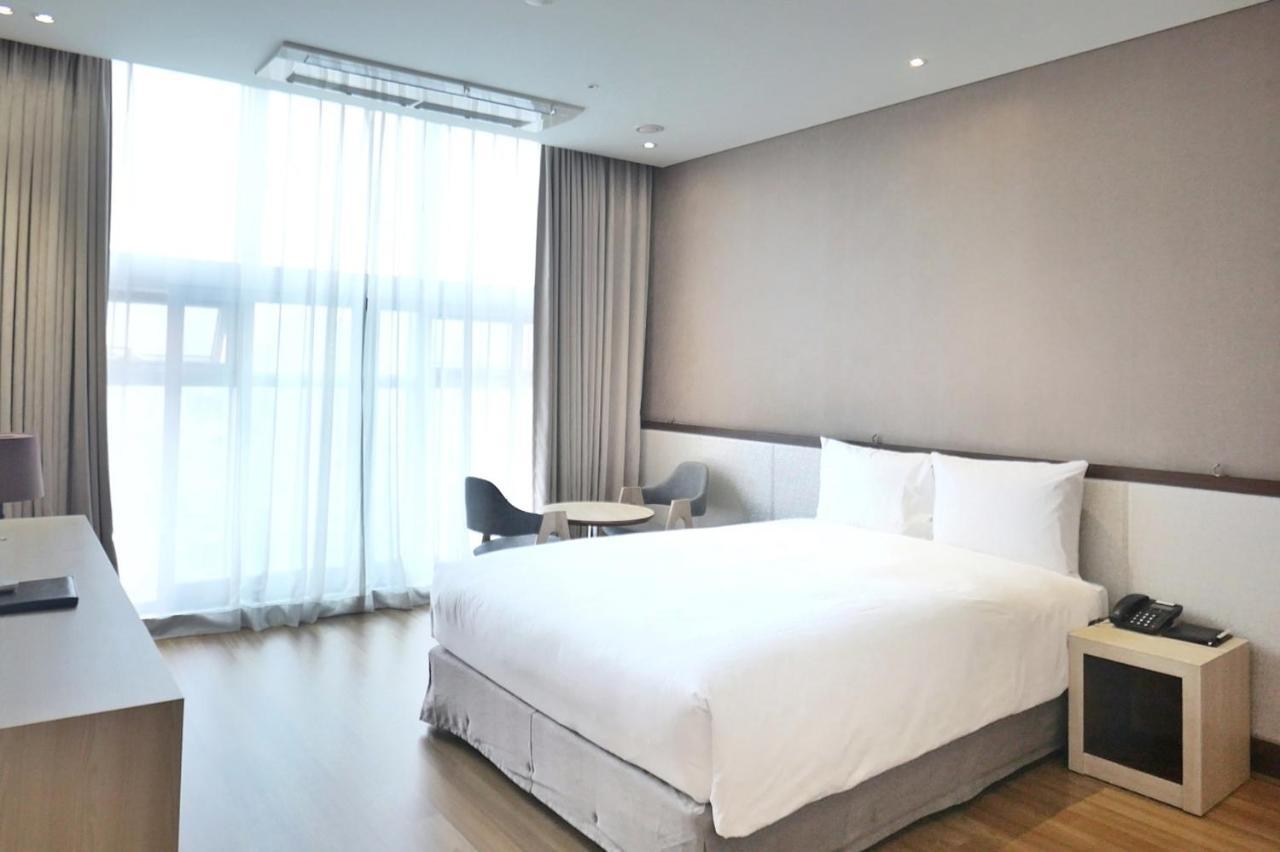 Deluxe Double Room,1329605141:JPEG