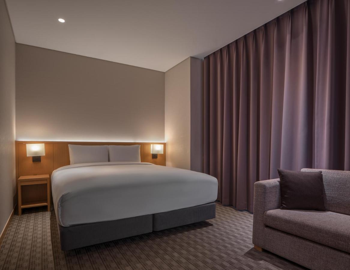Standard Double Room is not available,1348125713:JPEG