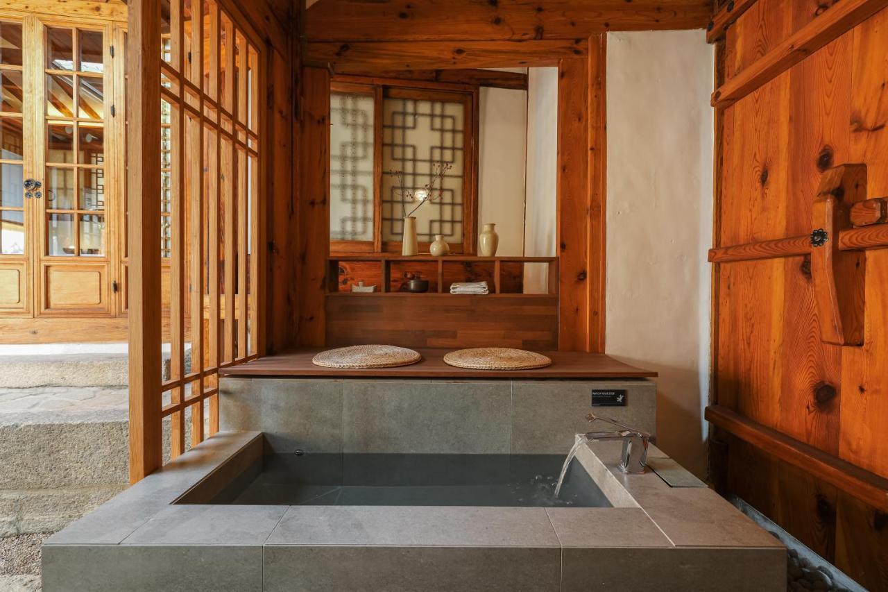 One-Bedroom Villa,1353760004:JPEG
