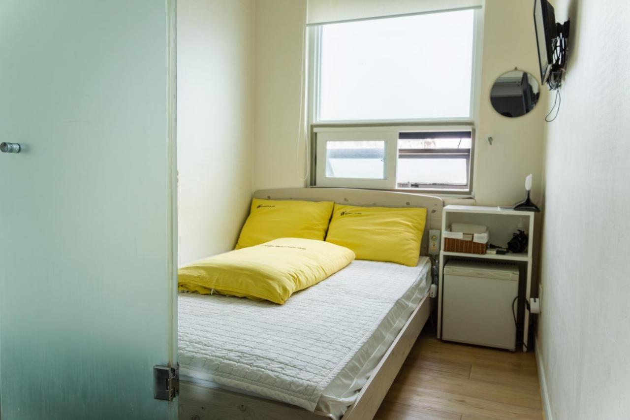 Double Room,379387282:JPEG