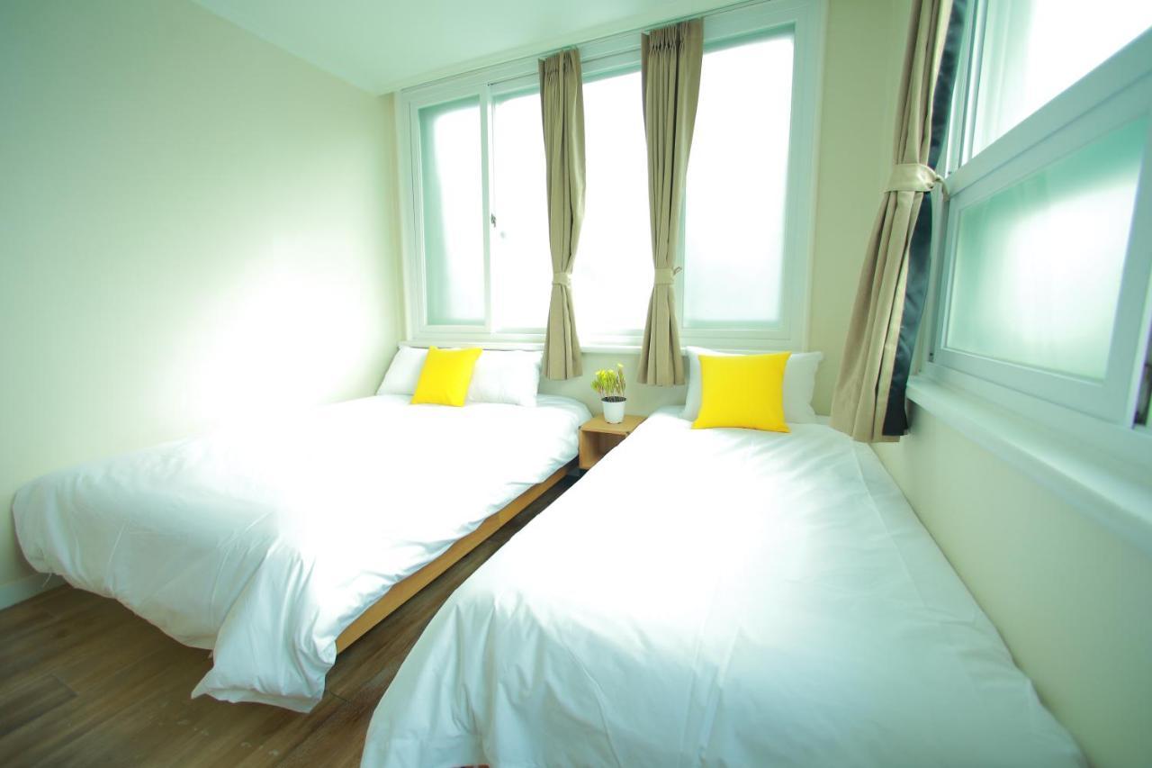 Triple Room,1416808581:JPEG