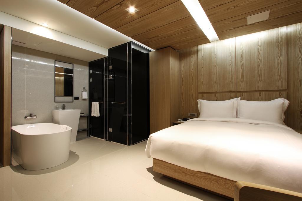 Superior Double Room,683059419:JPEG