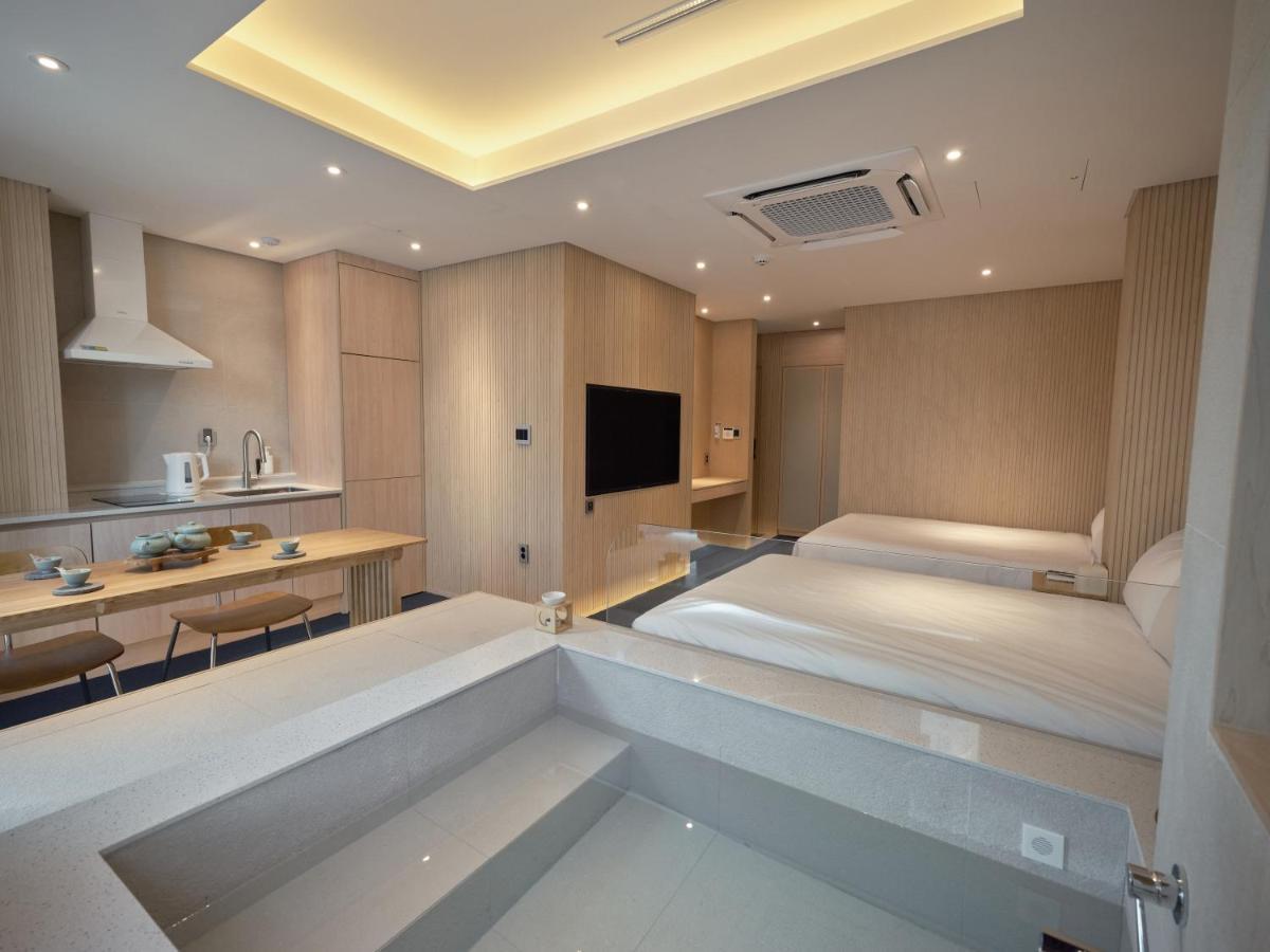 Double Twin Spa Room