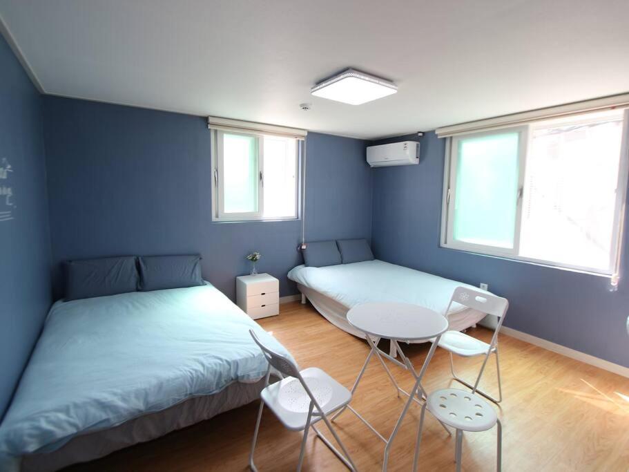 Triple Room Private Bathroom