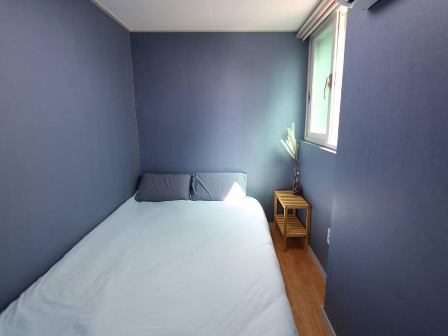 Triple Room Private Bathroom