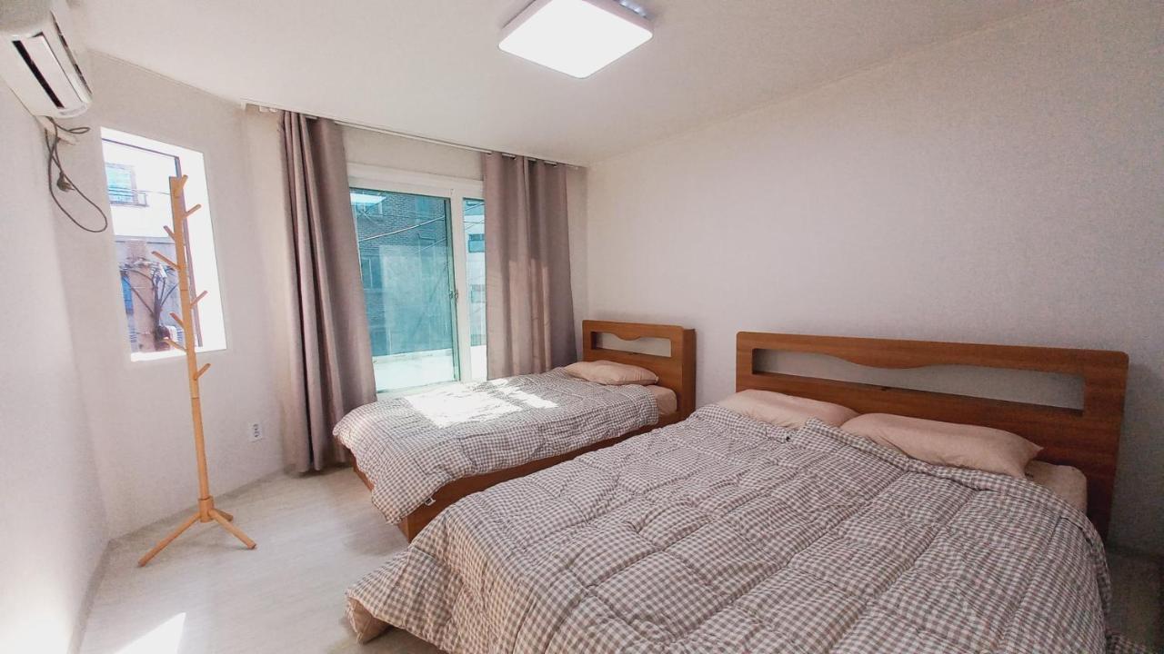 Two-Bedroom Apartment,1483688792:JPEG