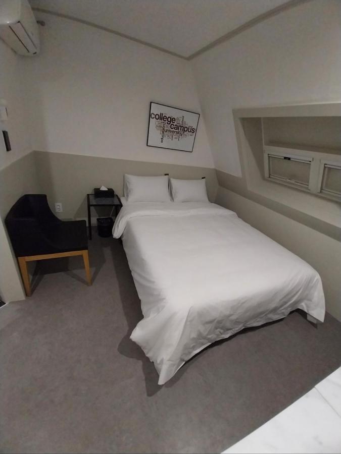 Standard Double Room,1538859868:JPEG