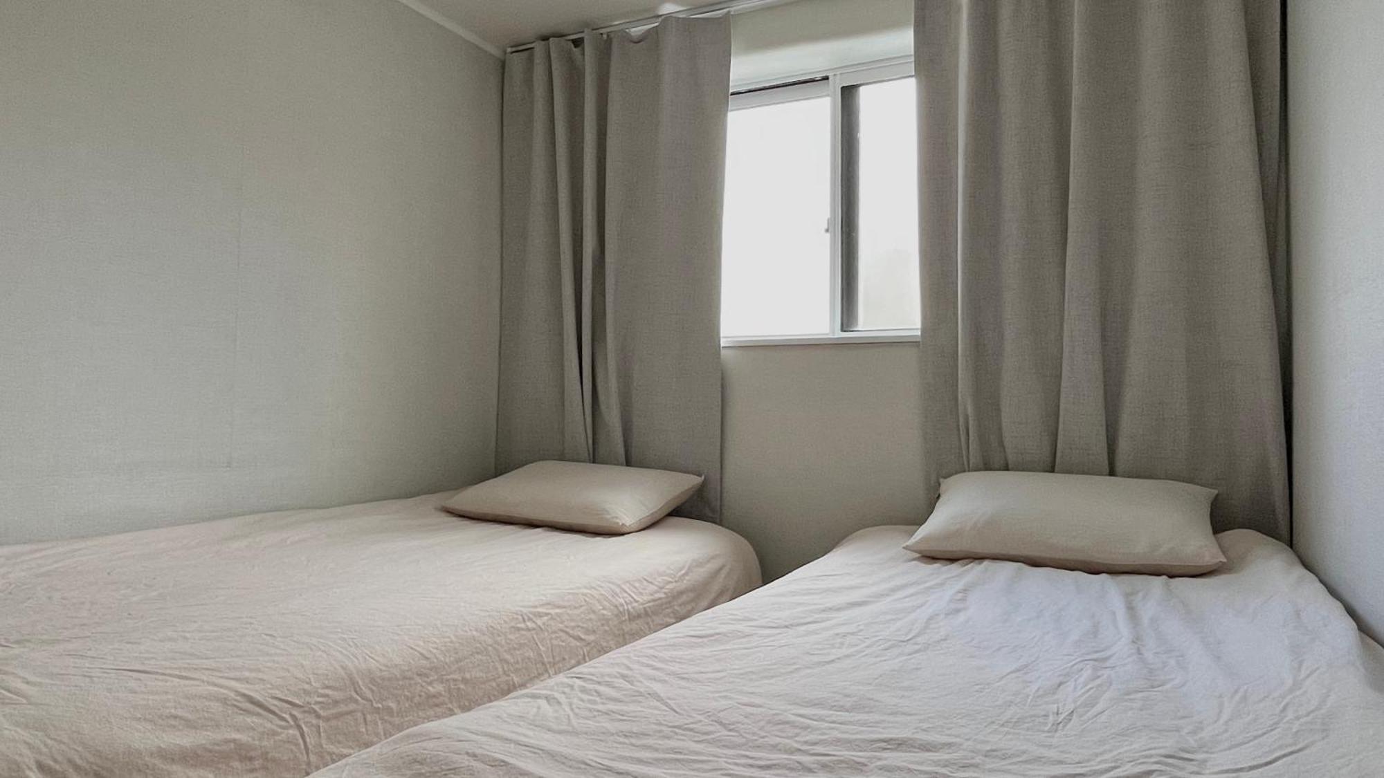 Twin Room,1505408530:JPEG