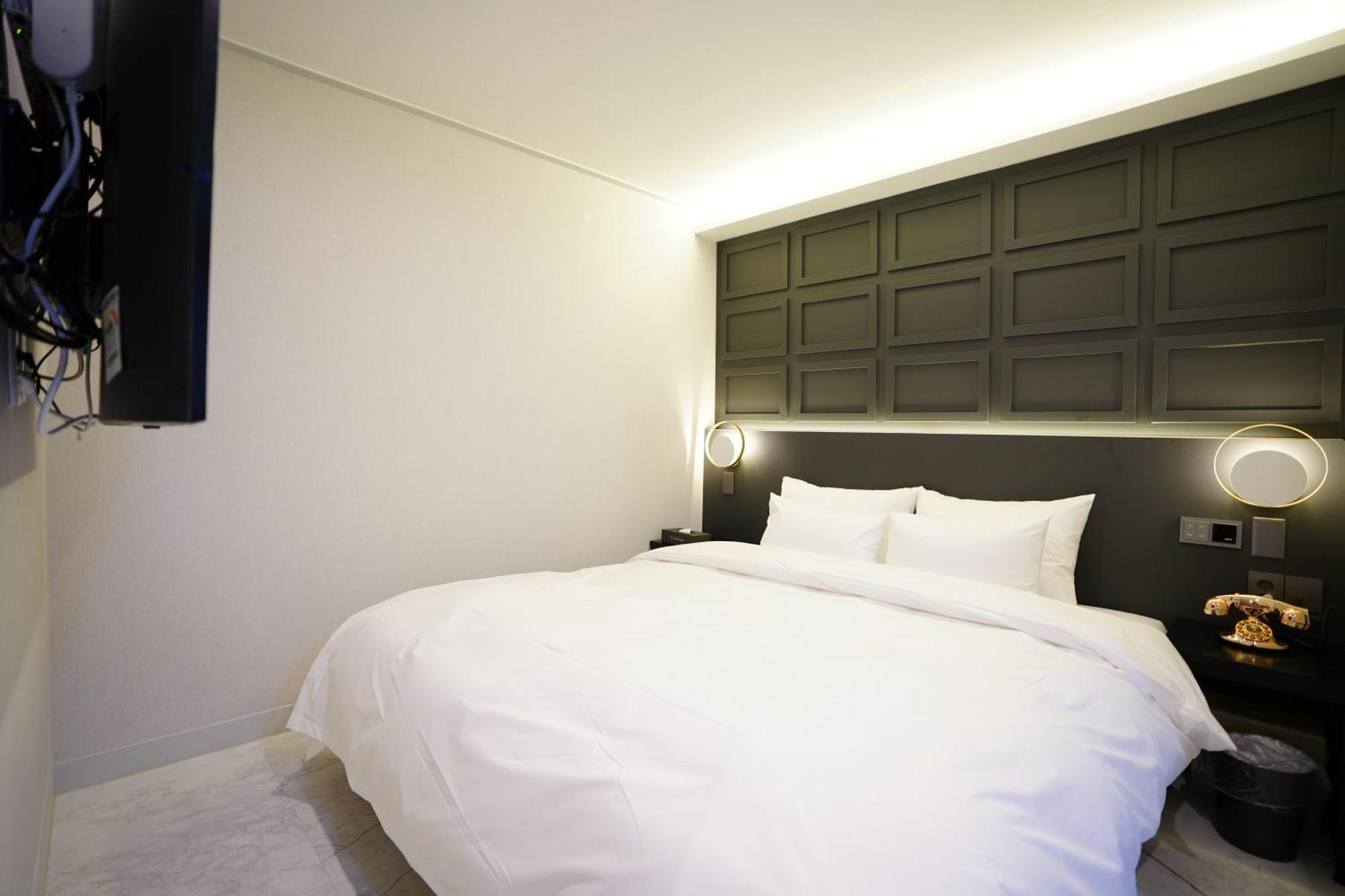 Deluxe Double Room,1535329813:JPEG