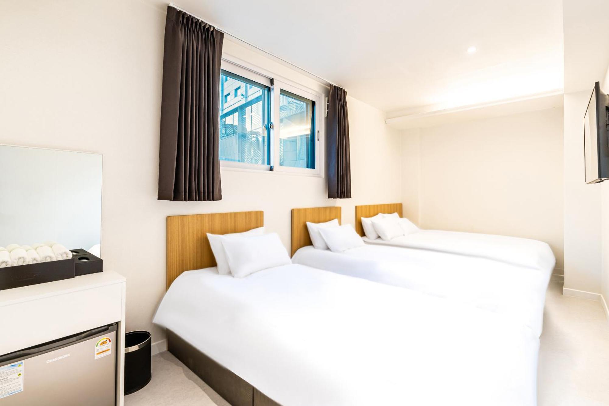Deluxe Triple Room,1529309659:JPEG