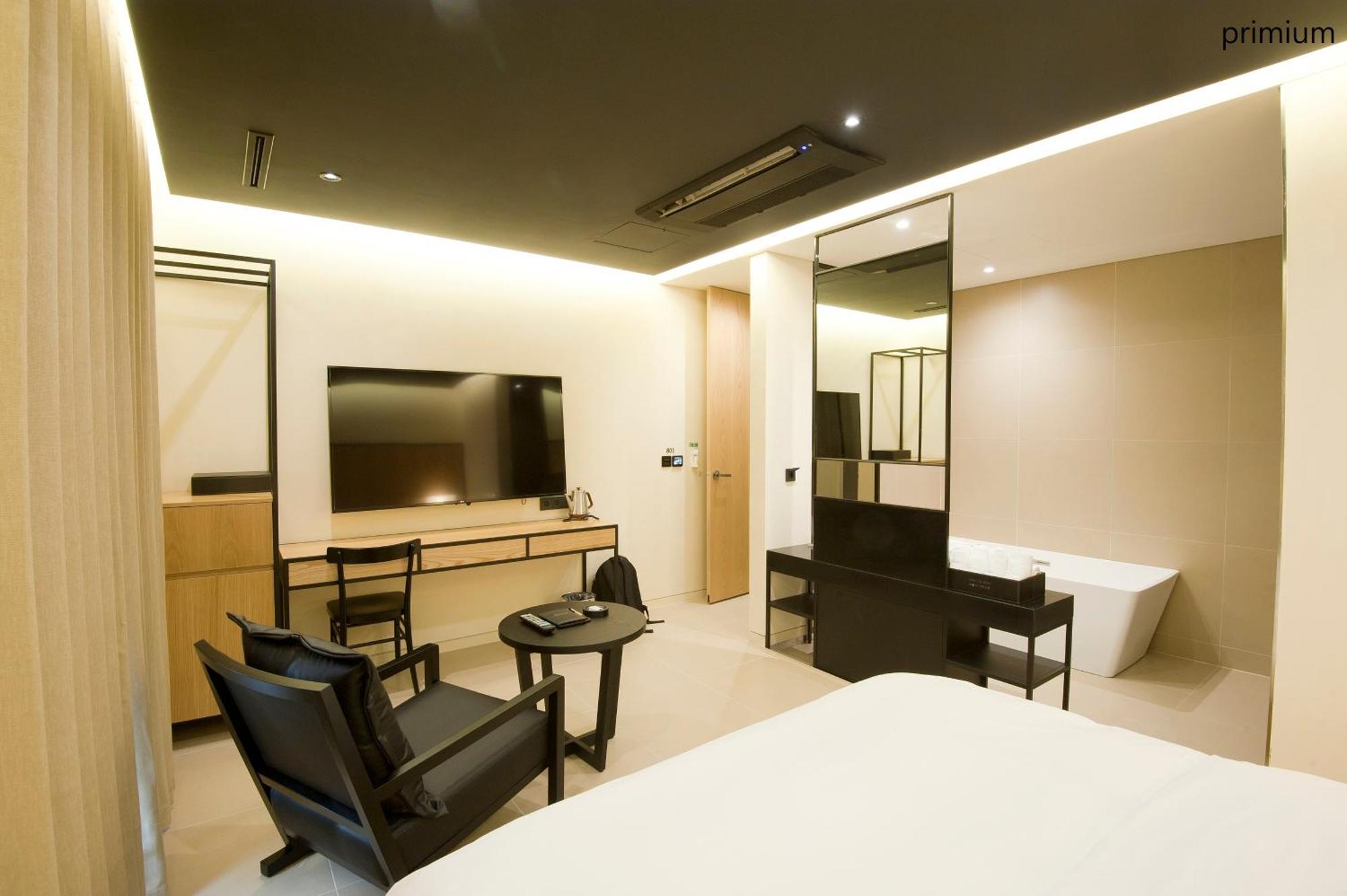 Premium Room