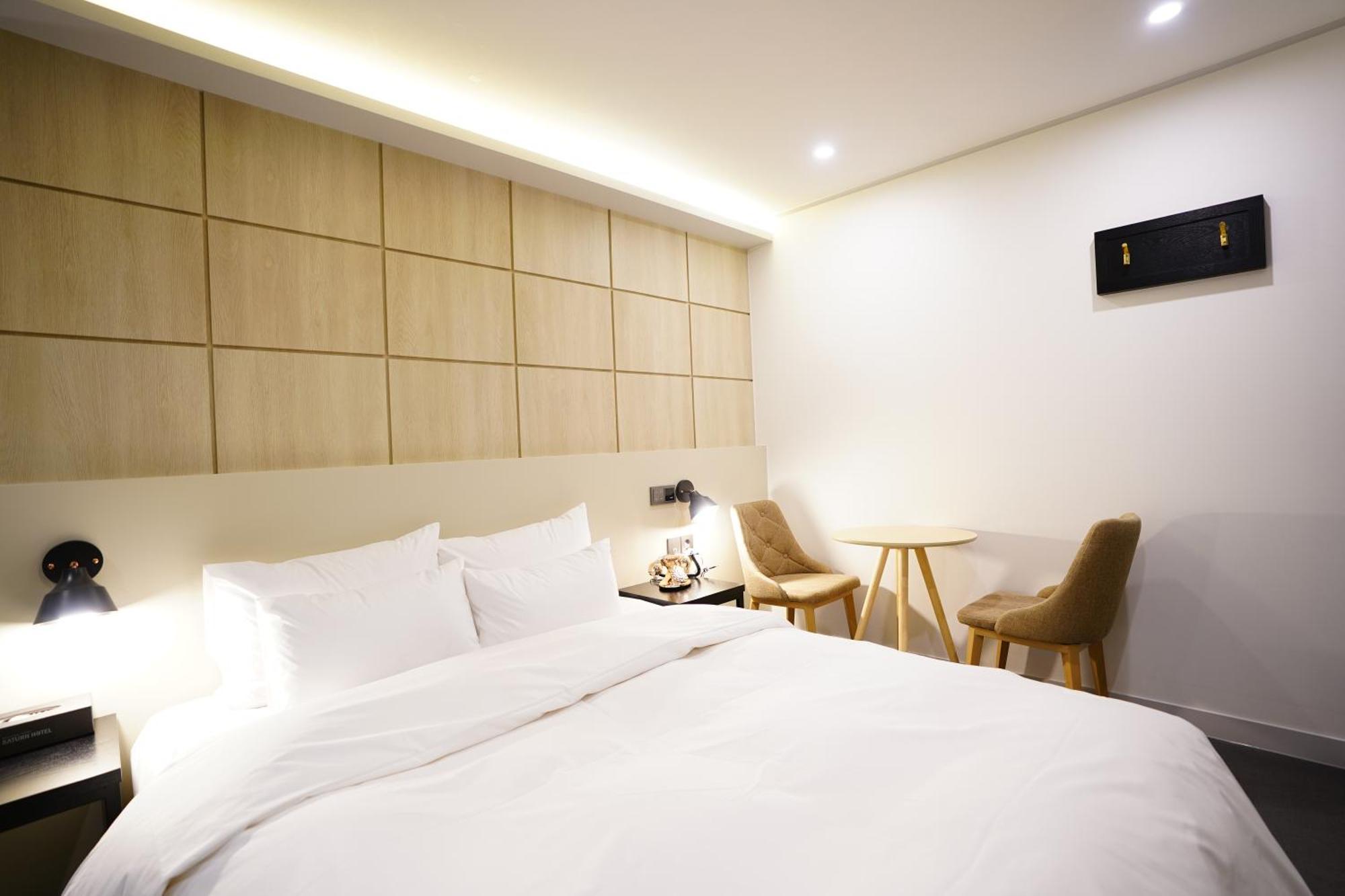 Standard Double Room,1535326612:JPEG