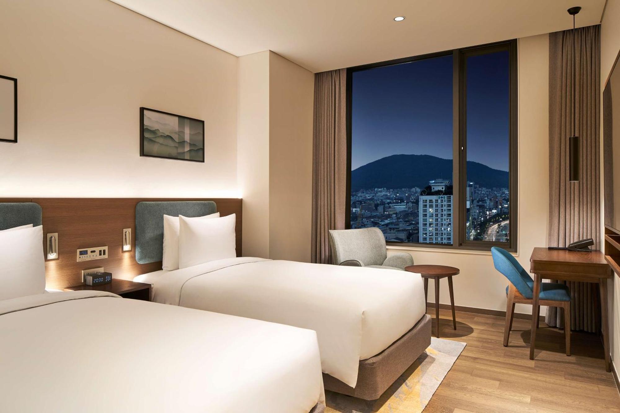 Twin Guest Room