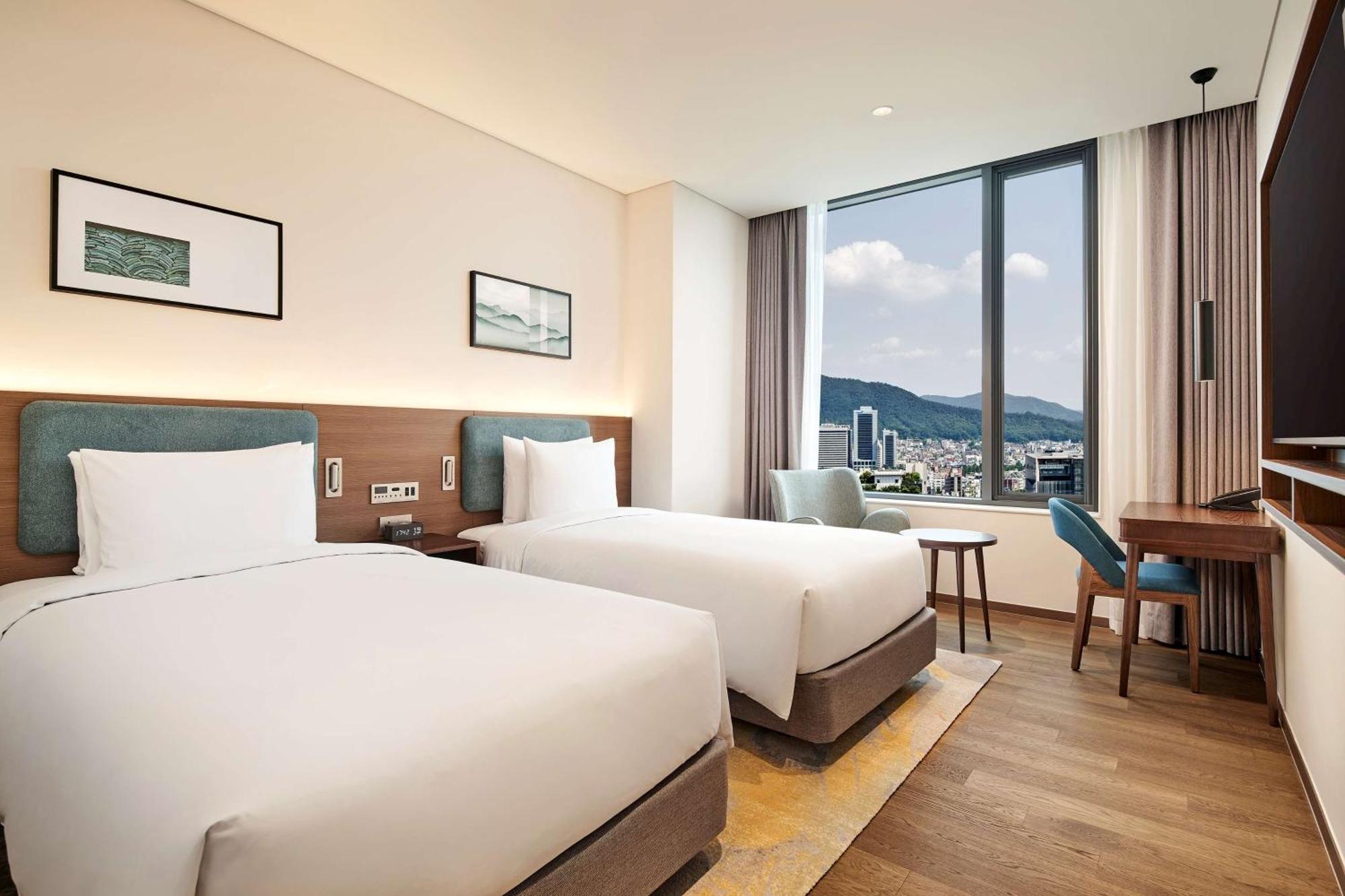 Twin Guest Room