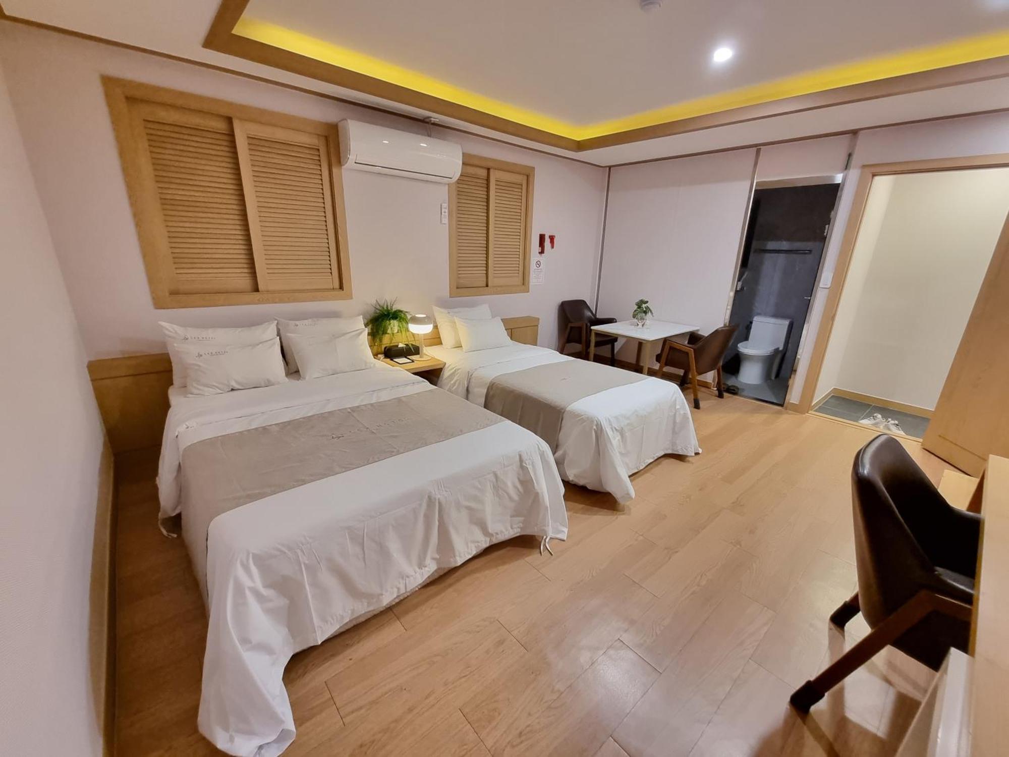 Family Suite,1430608669:JPEG