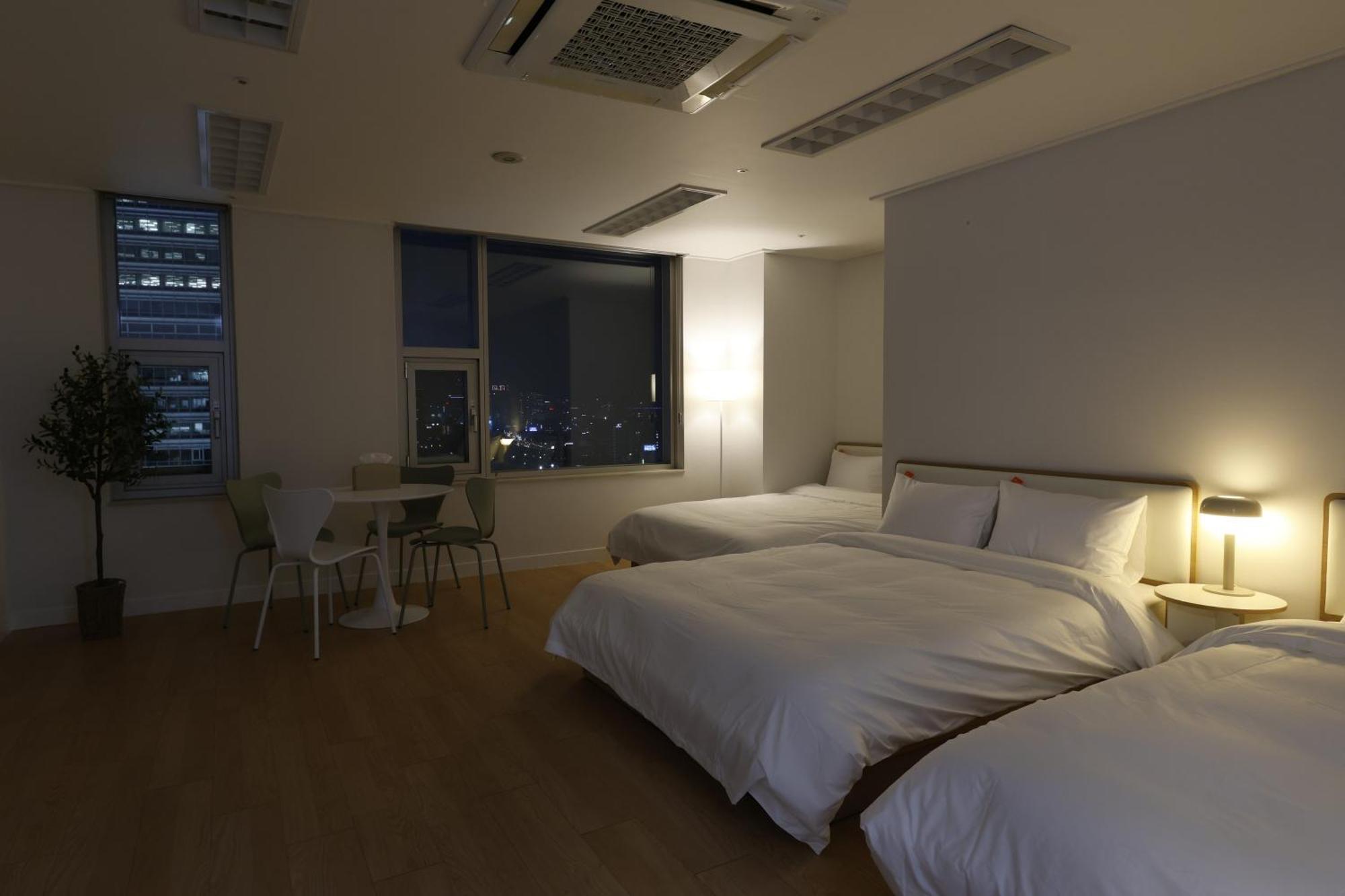 Deluxe Triple Room,1580831157:JPEG