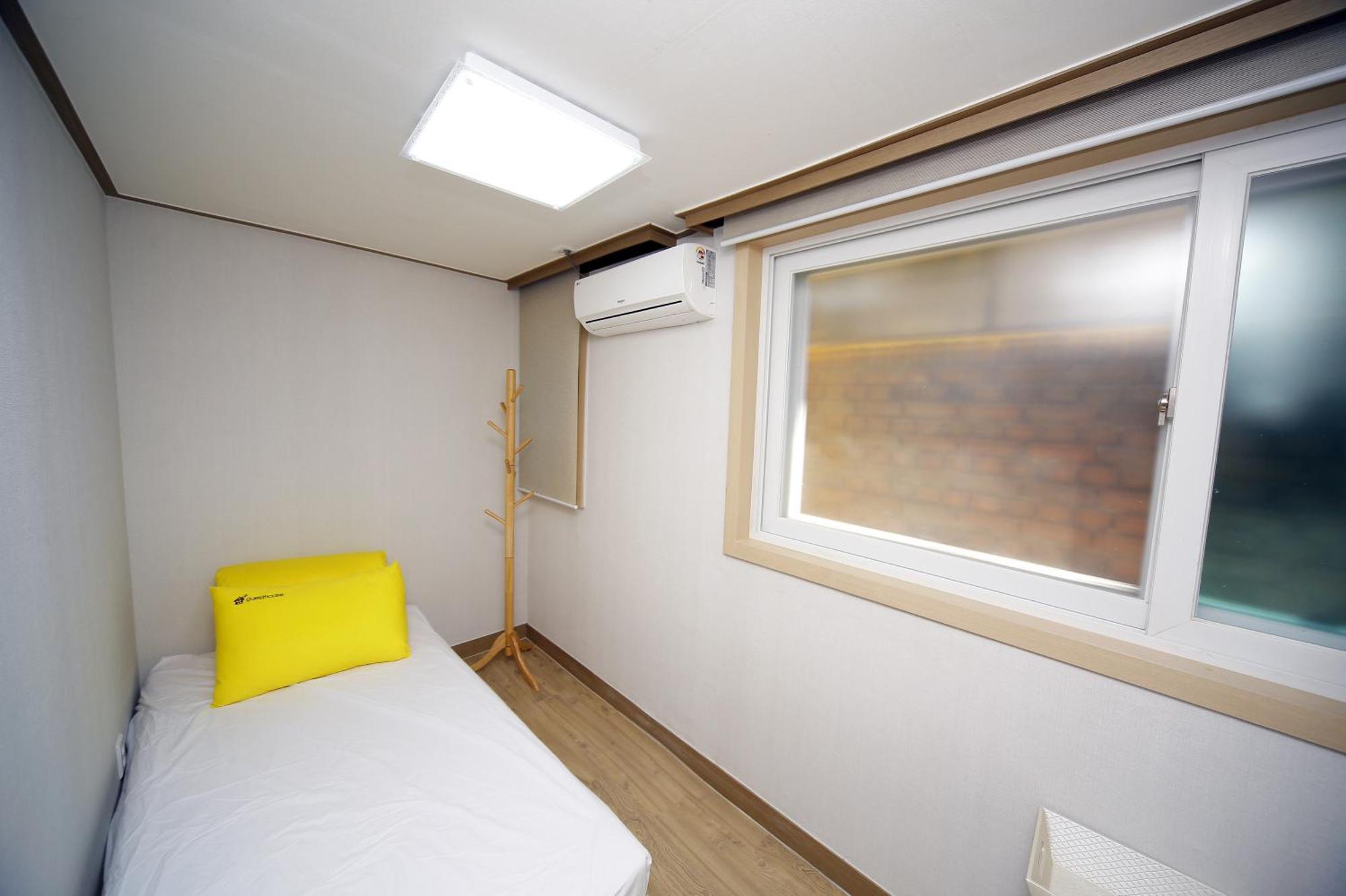 Comfort Single Room