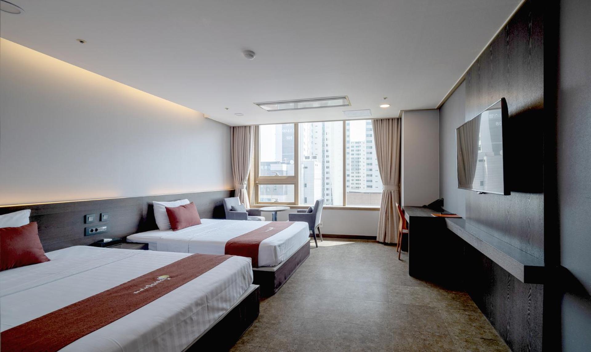 Standard Twin Room,1629430104:JPEG