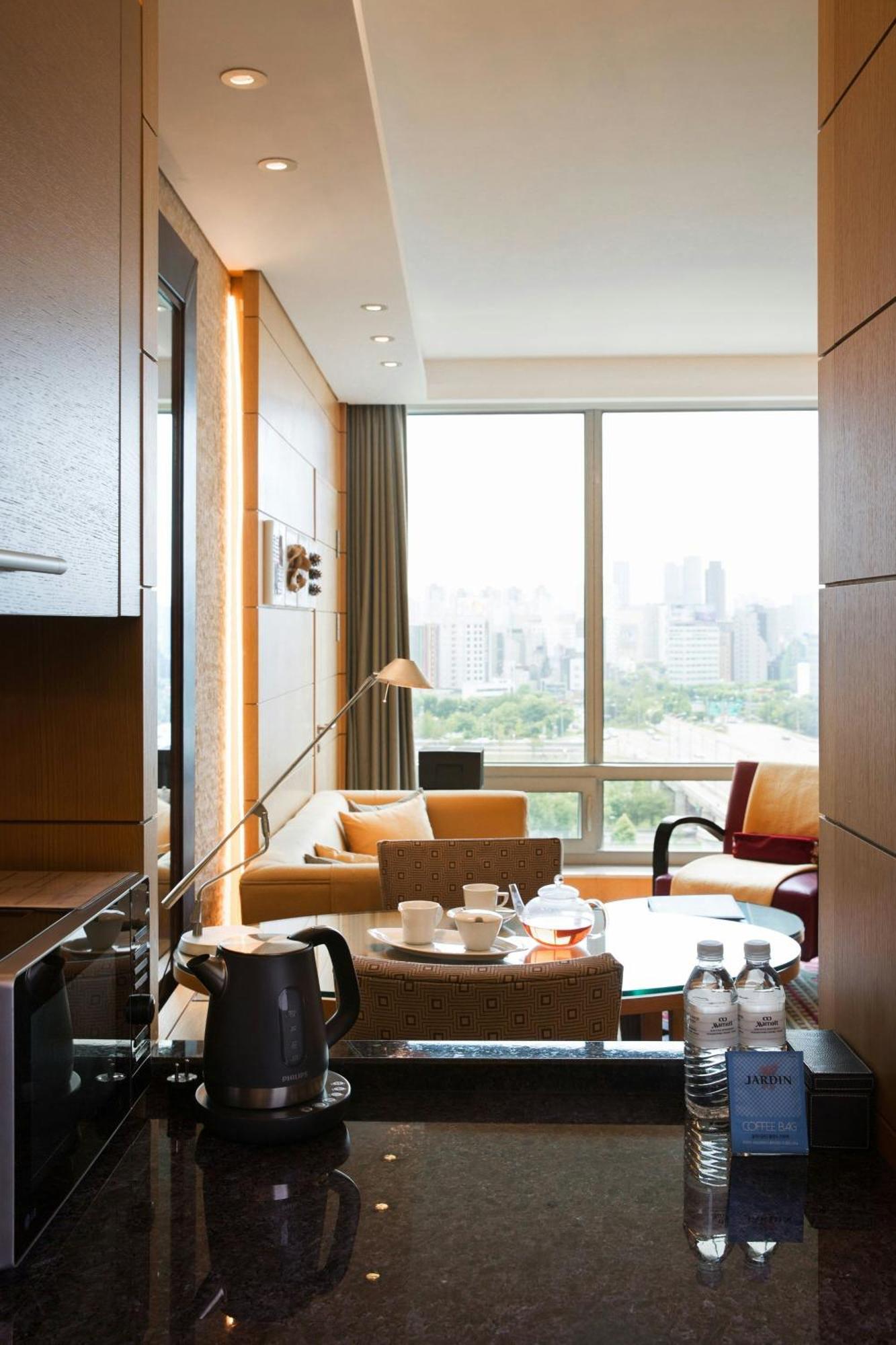 One-Bedroom Suite