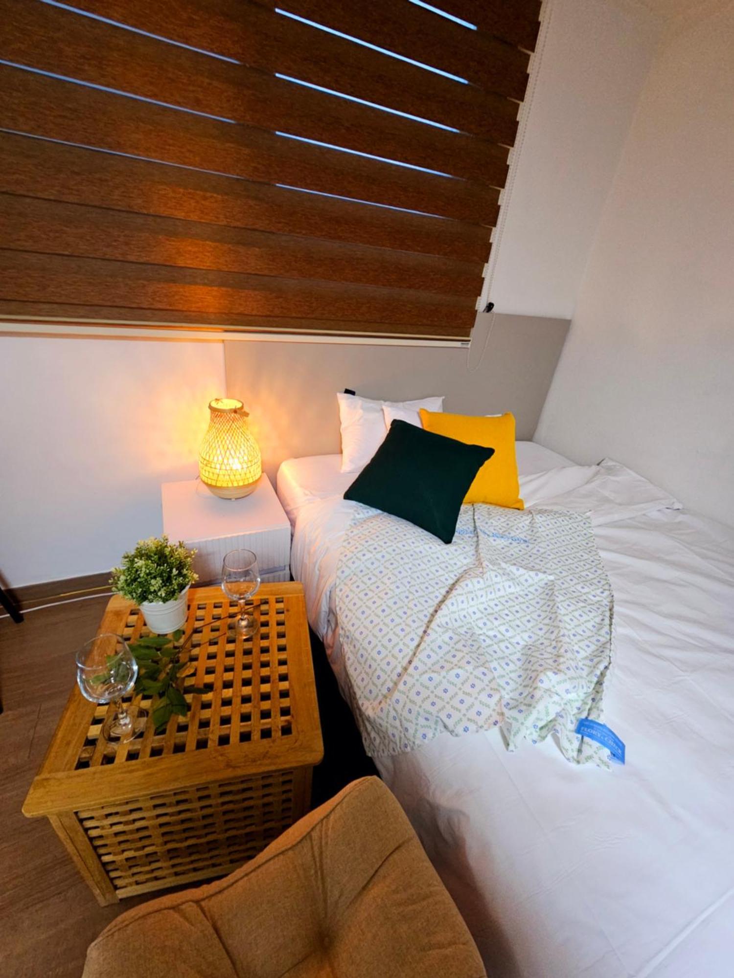 Double Room Private Bathroom