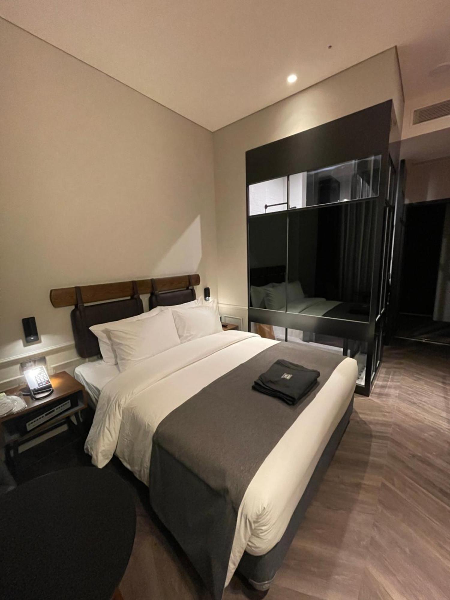 Deluxe Double Room More than 2 times of room cleaning service per week