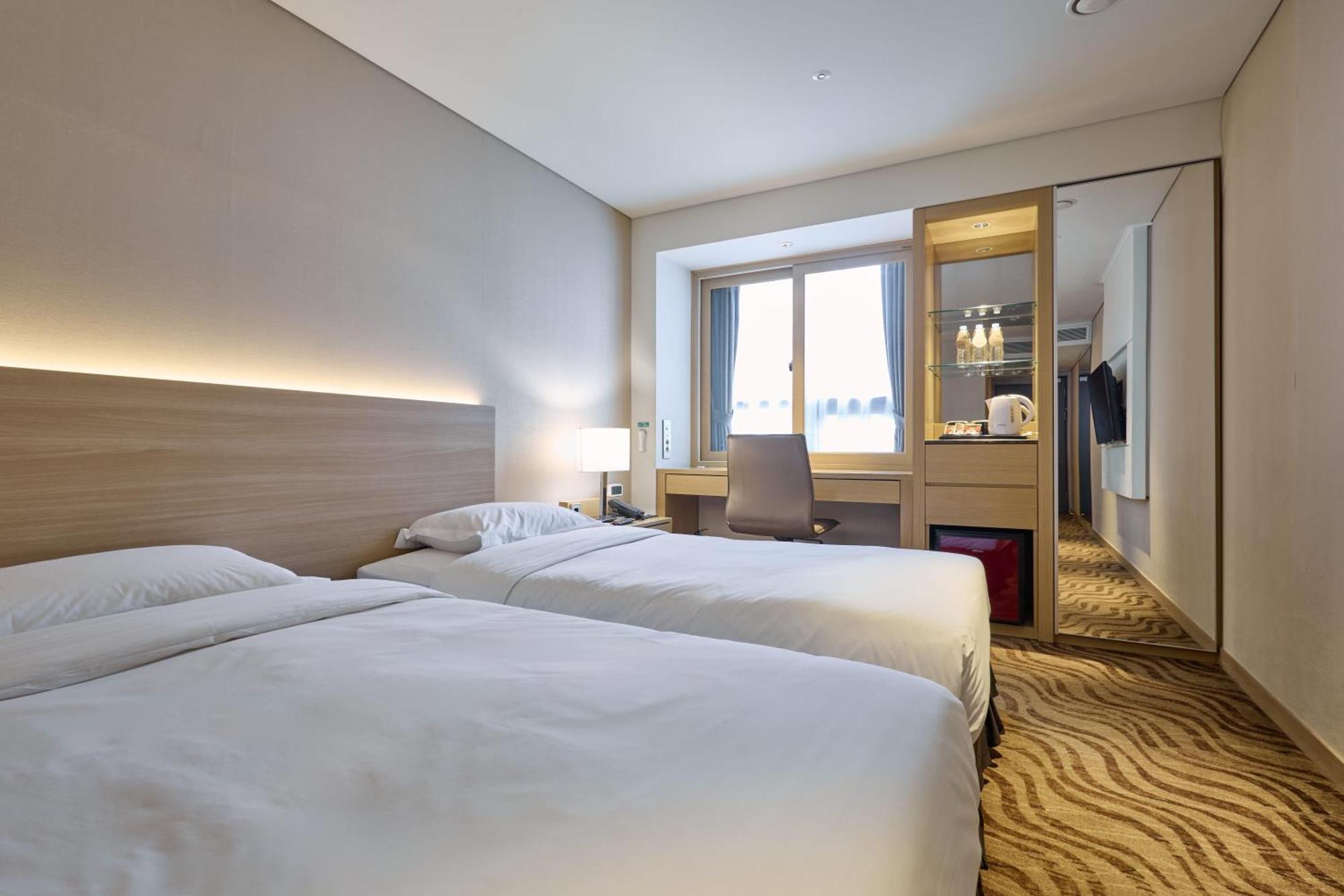 Deluxe Triple Room,1654280538:JPEG