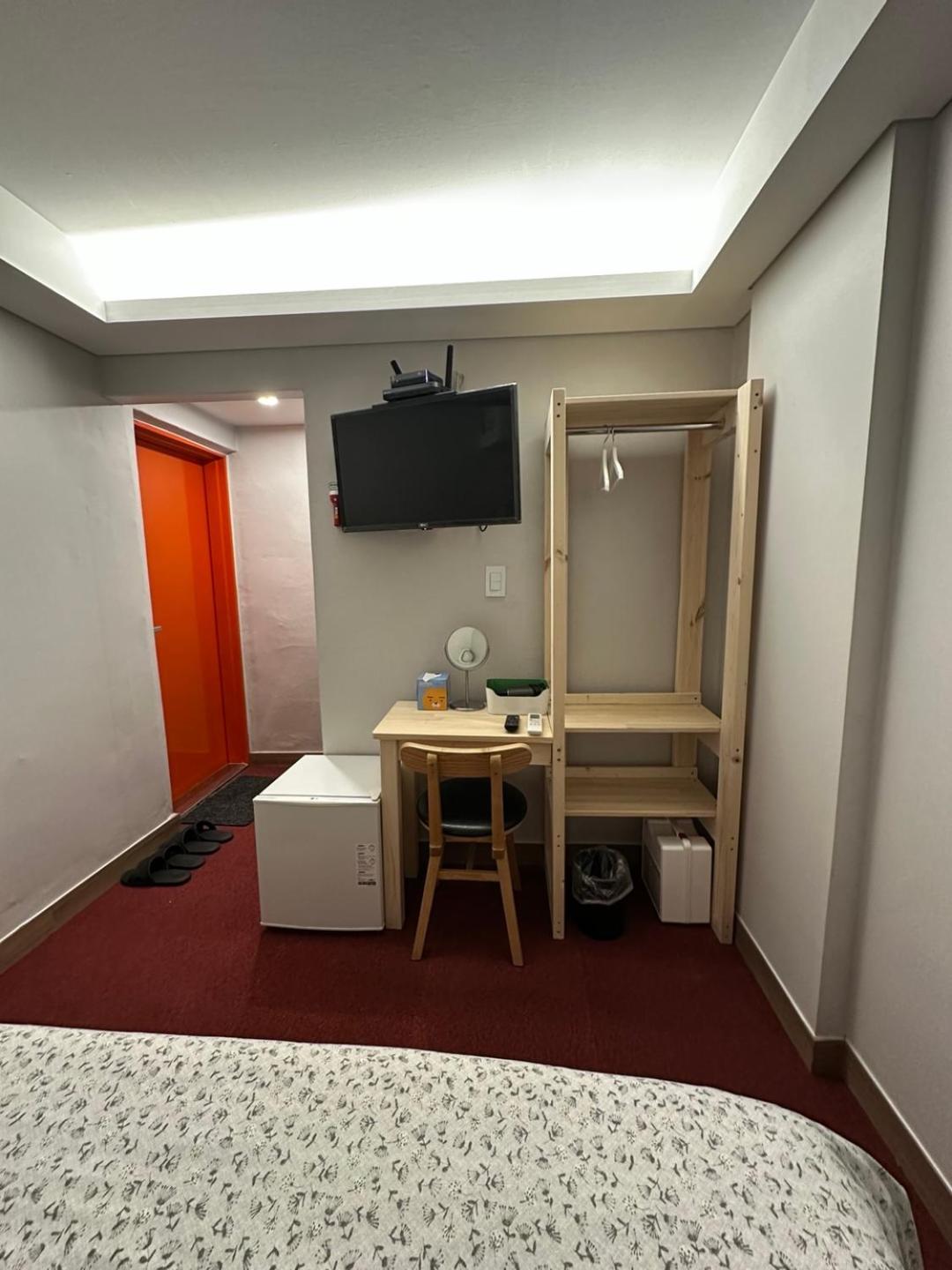 Double Room Private Bathroom