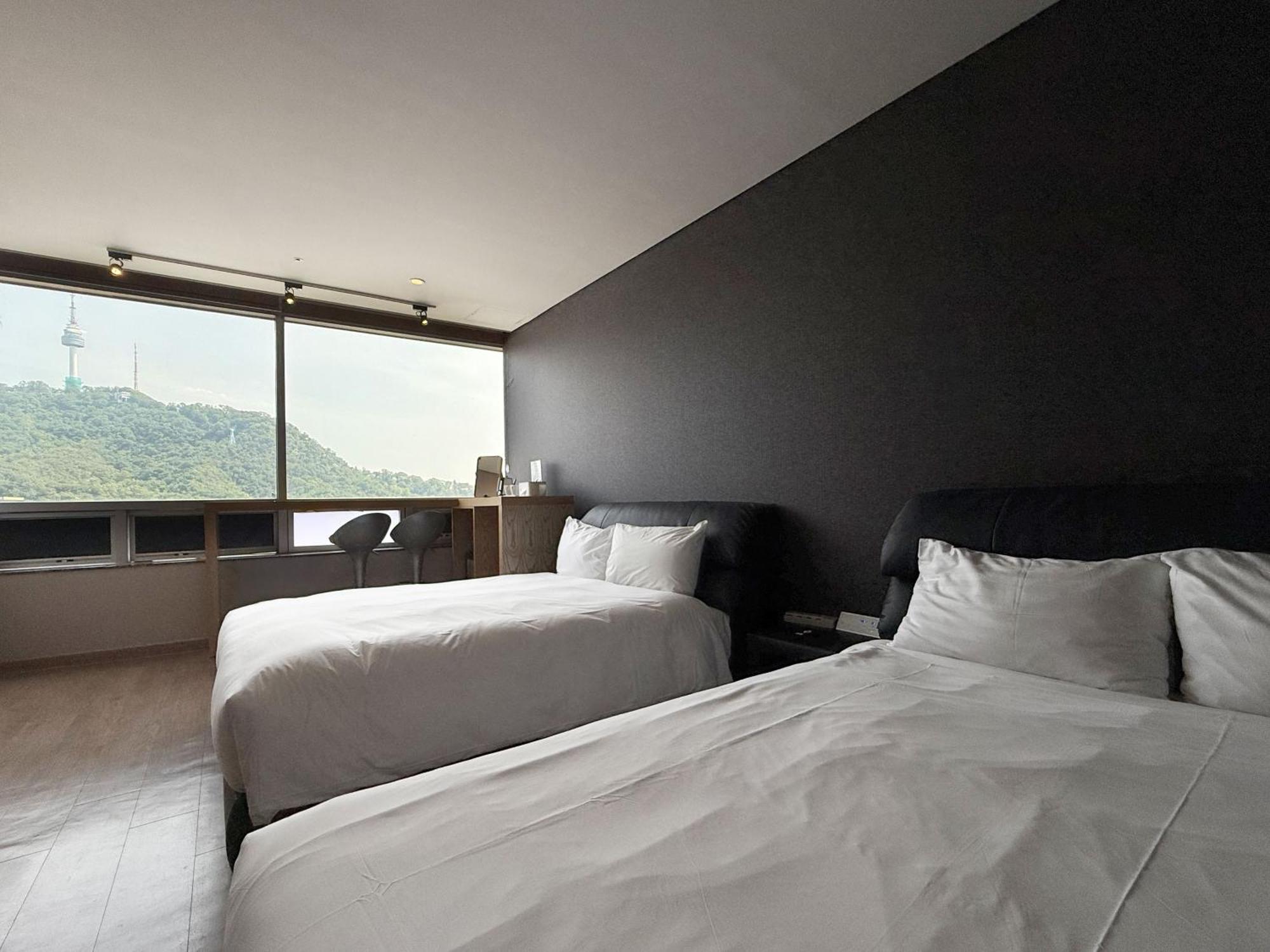 Superior Deluxe Double or Twin Room