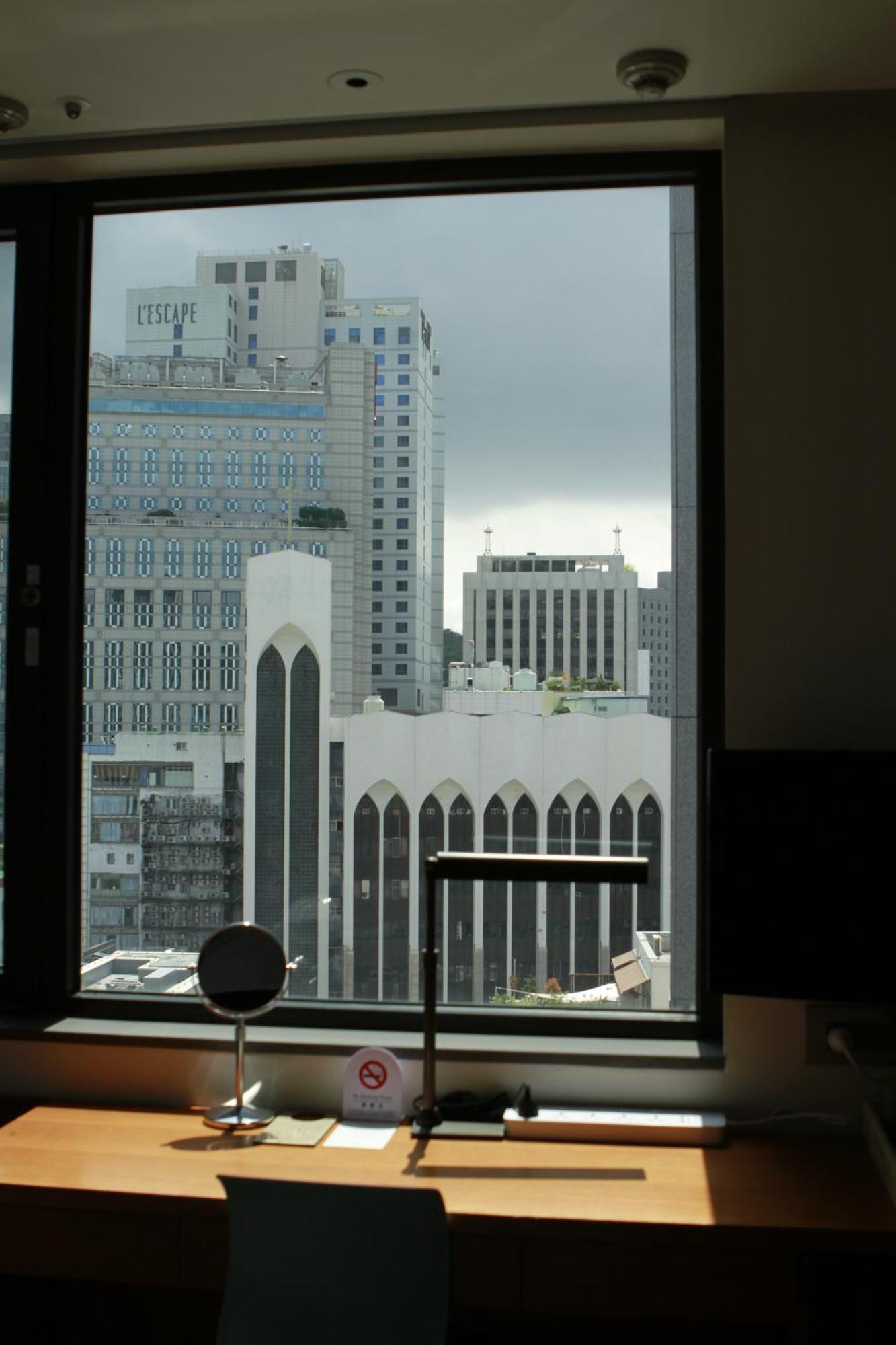 Deluxe Hollywood Double Room High Floor