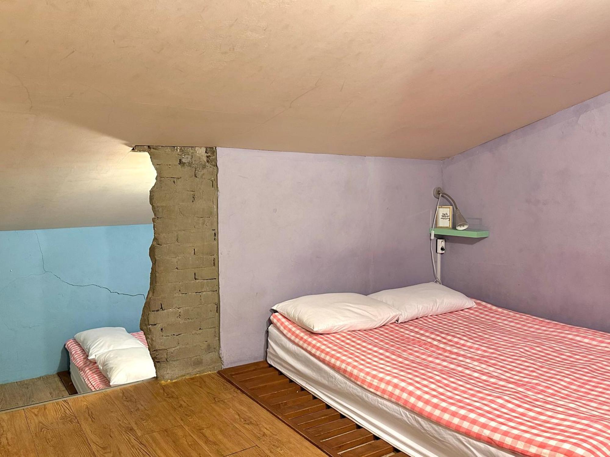 Quadruple Room Low Ceiling