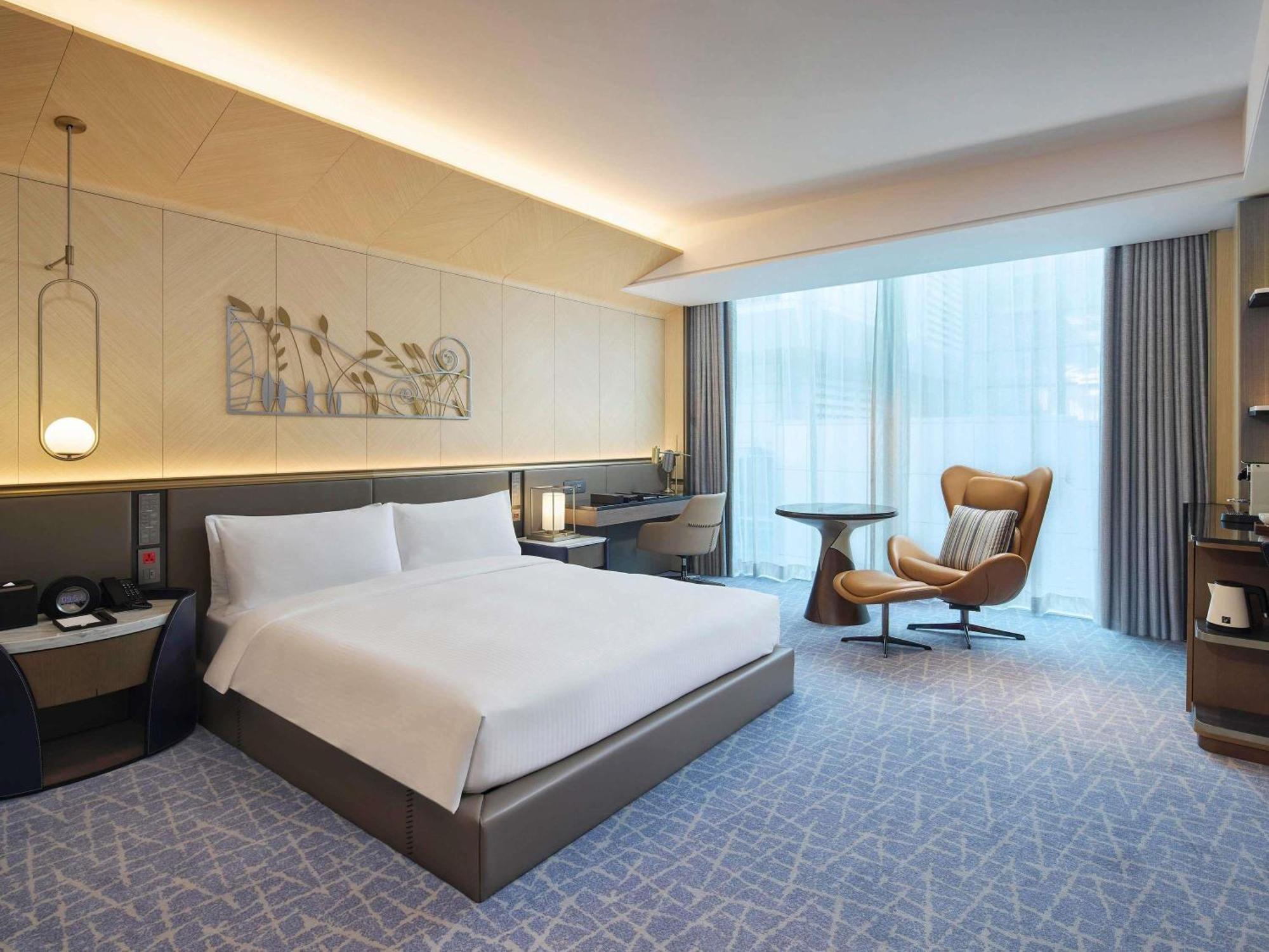 Fairmont King Room - Mobility Accessible