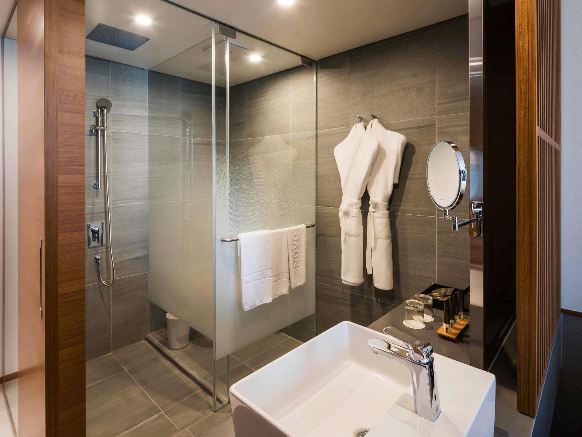 Superior Queen Room,1731539848:JPEG