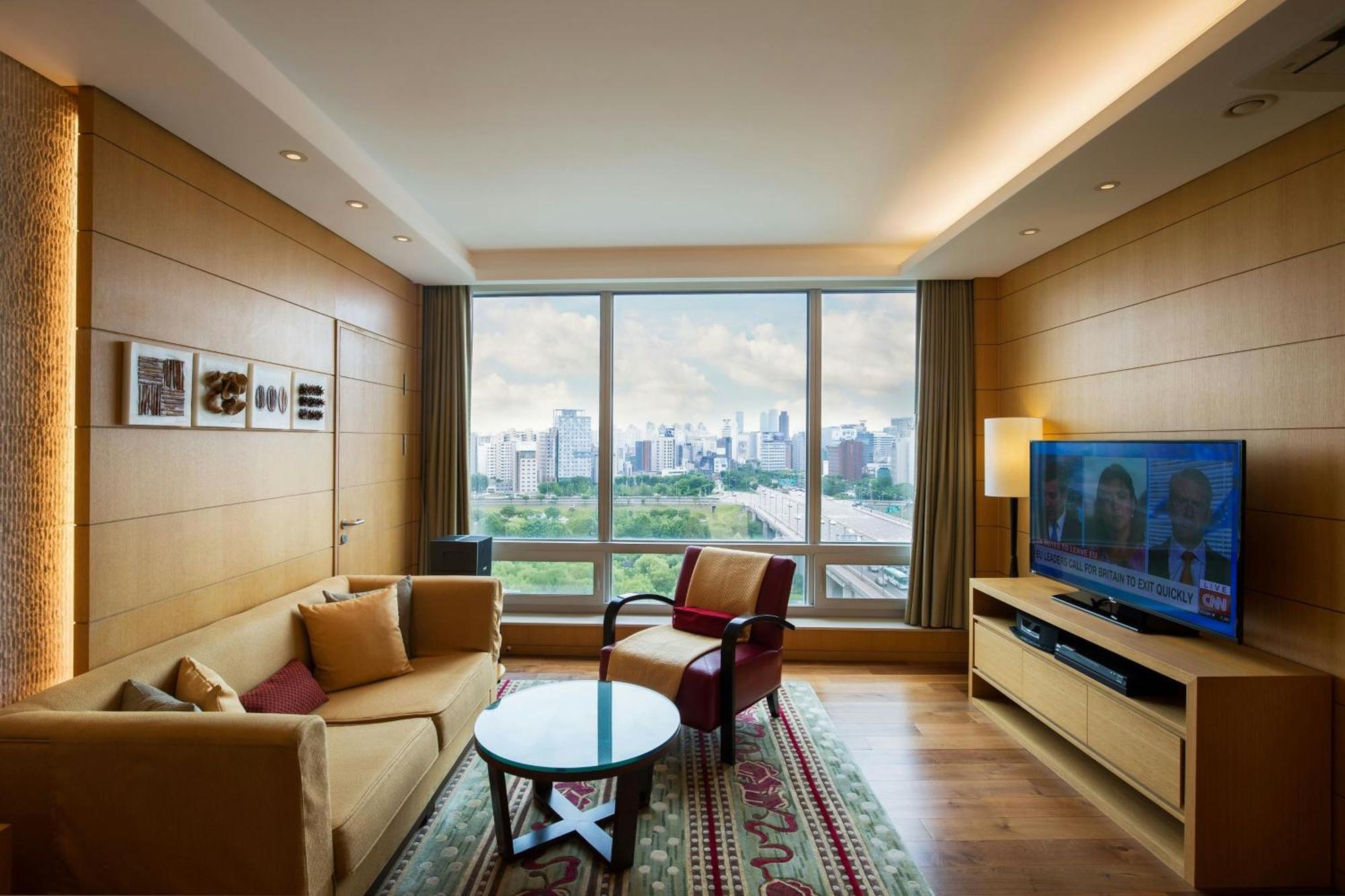 One-Bedroom Suite