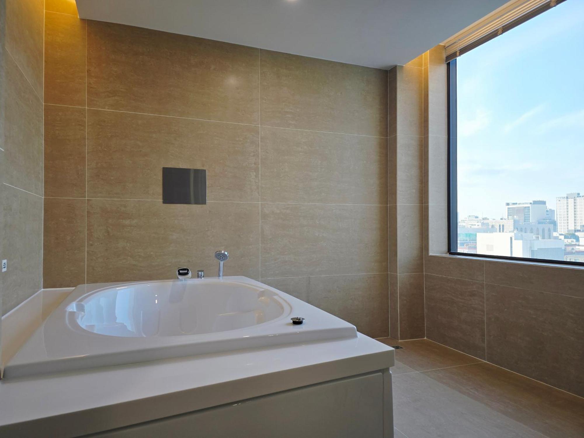 Premier Twin Room