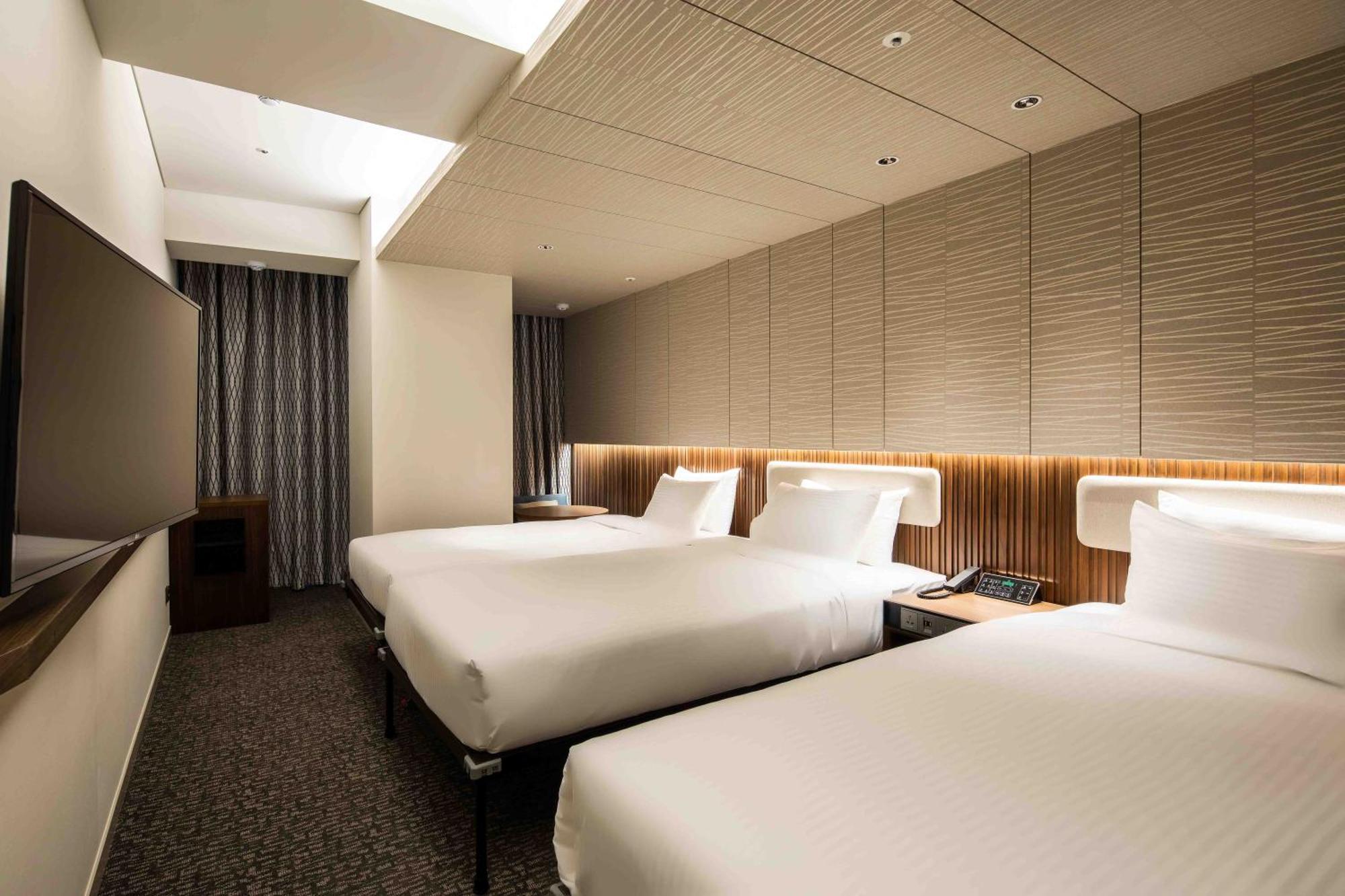 Deluxe Twin Room 3 Pax