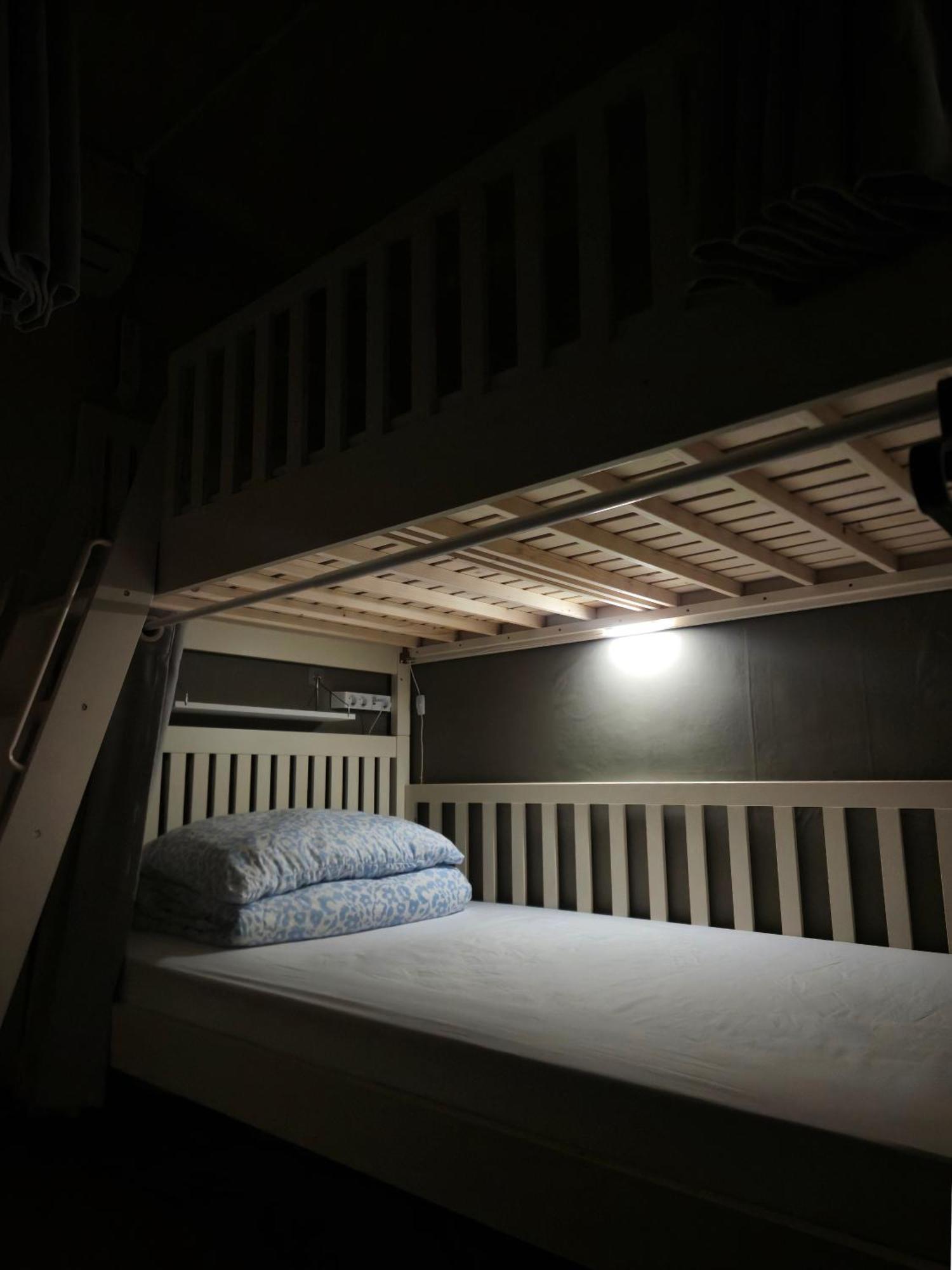 Bed 6-Bed Female Dormitory Room