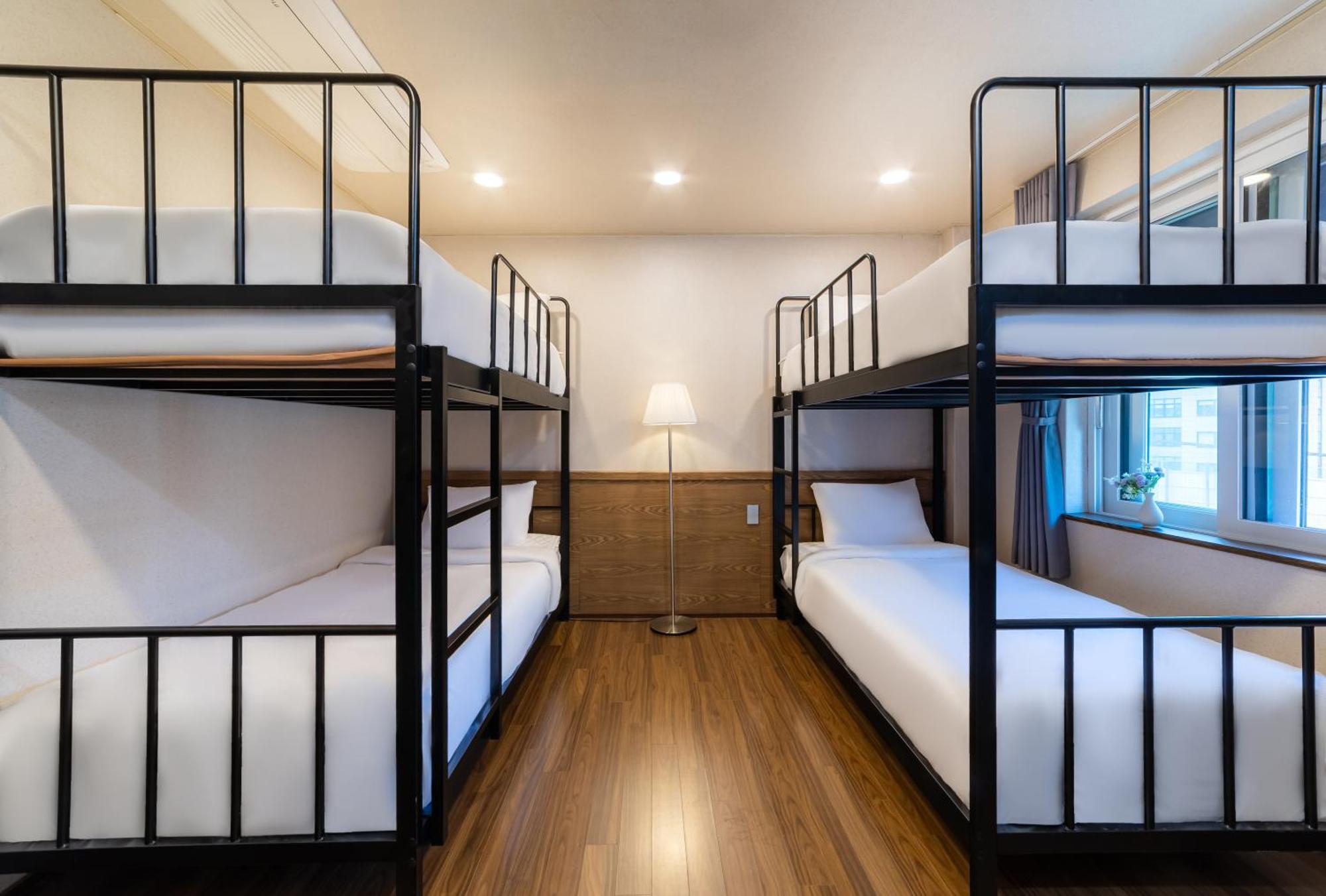 Economy Triple Room