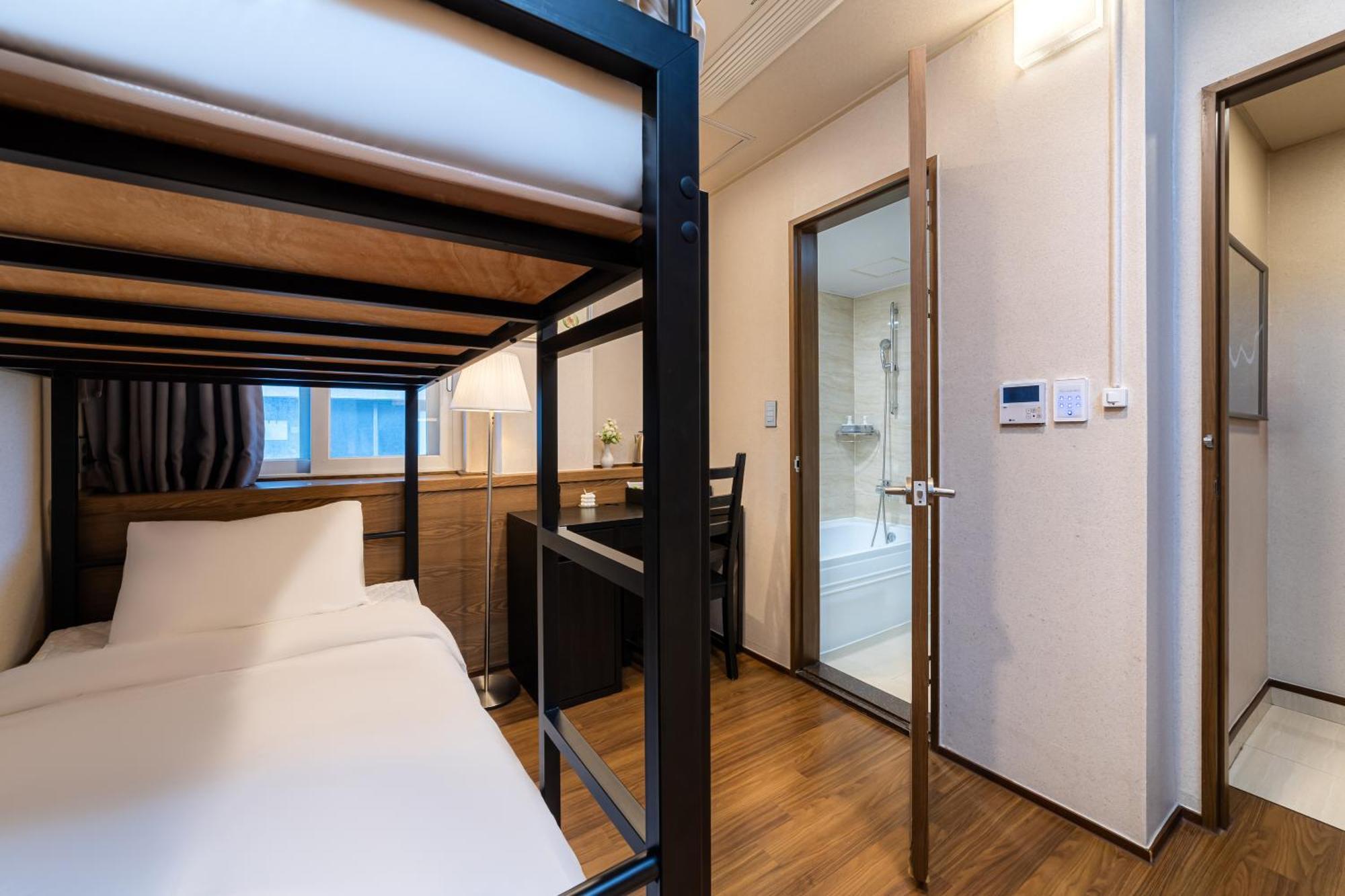 Bunk Bed Twin Room