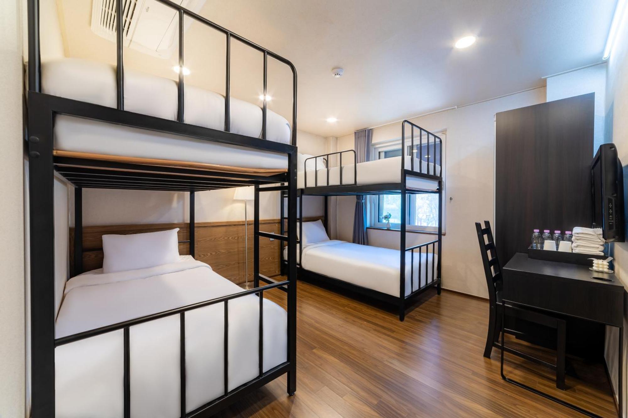 Economy Triple Room