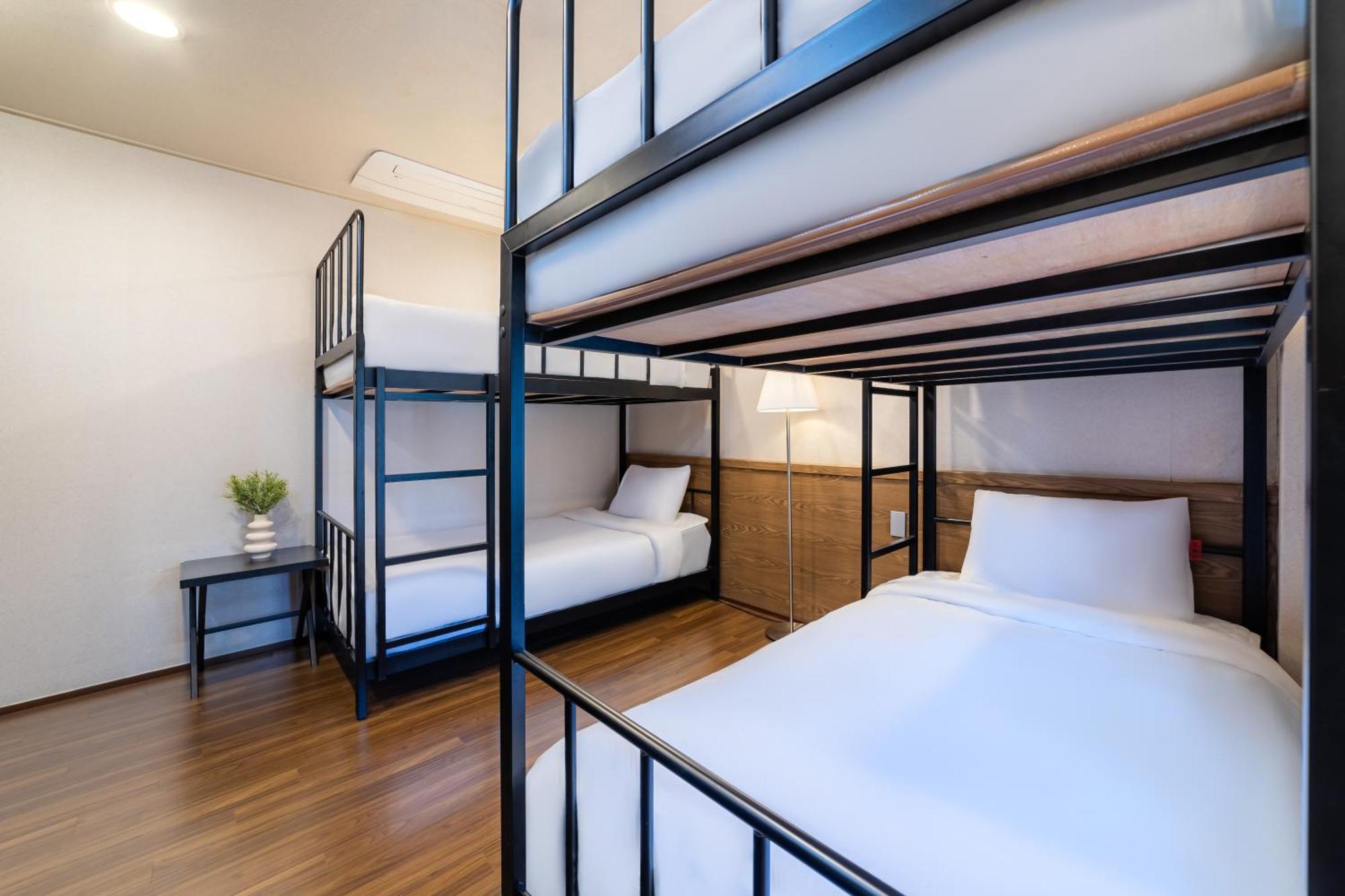 Economy Triple Room