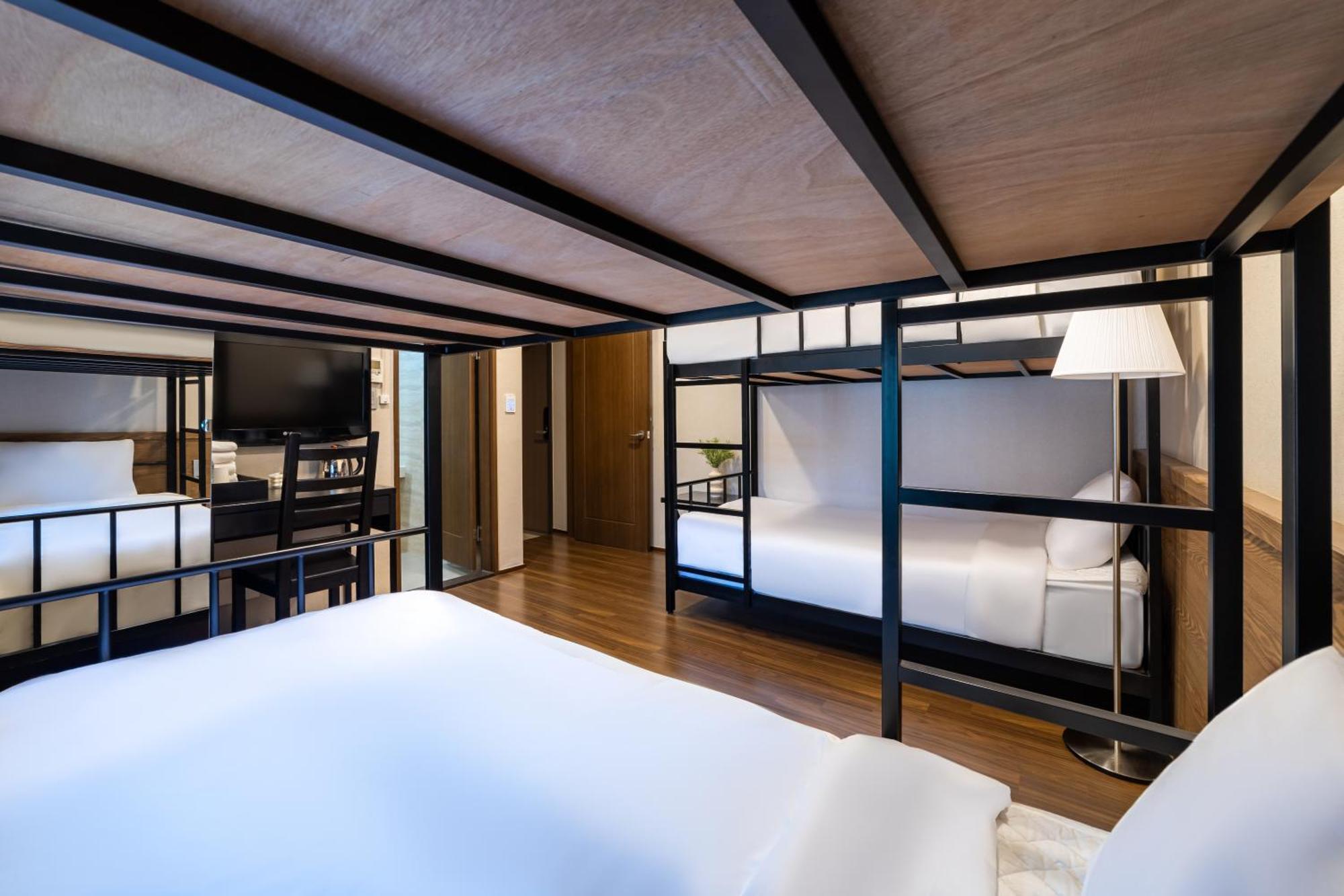Economy Triple Room