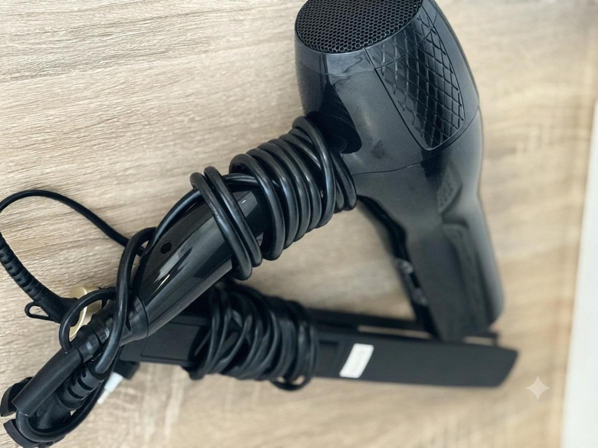 Deluxe Studio